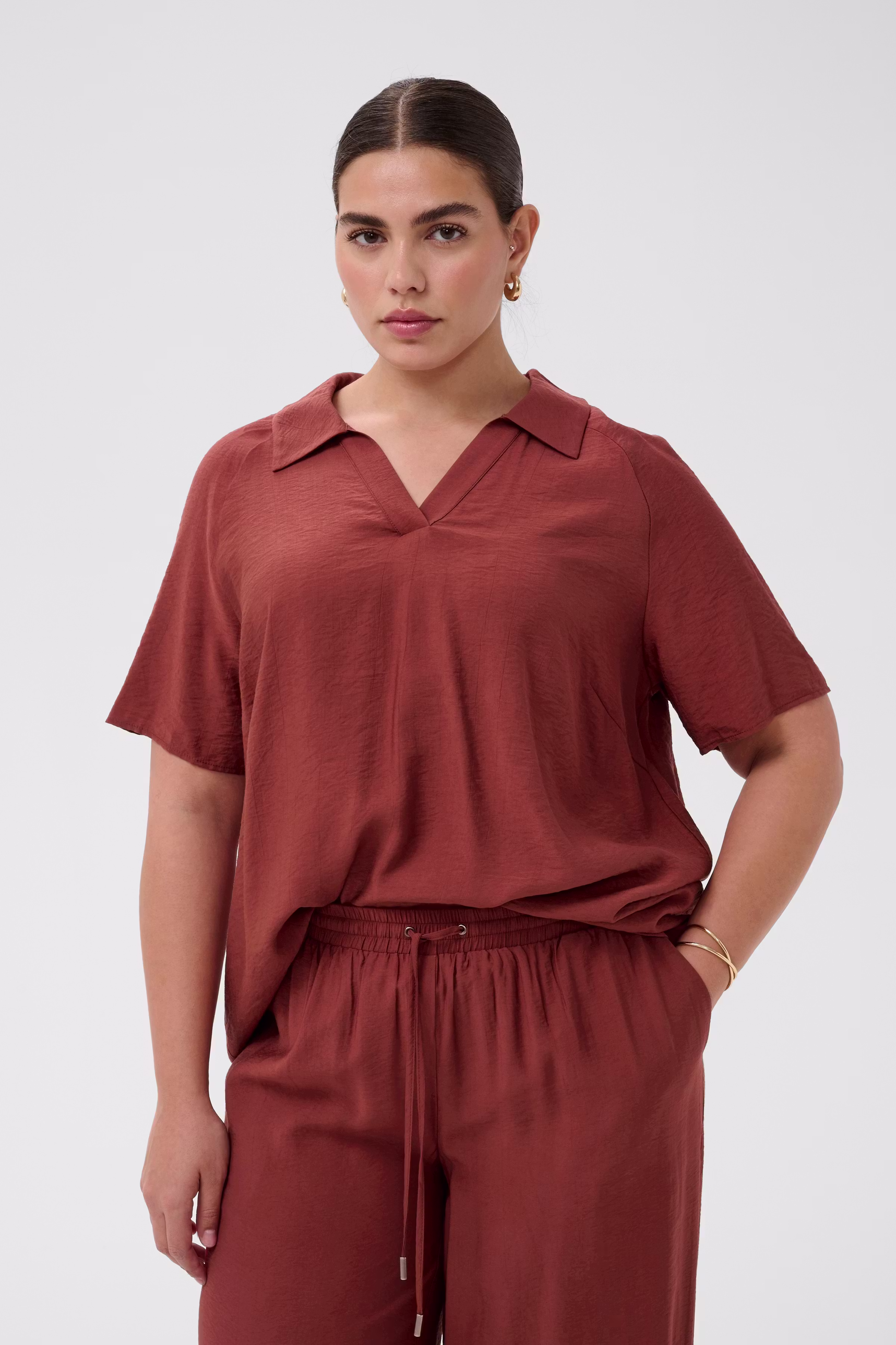 KCemilia Bluse LOOKBOOK FRONT 10584153-191334