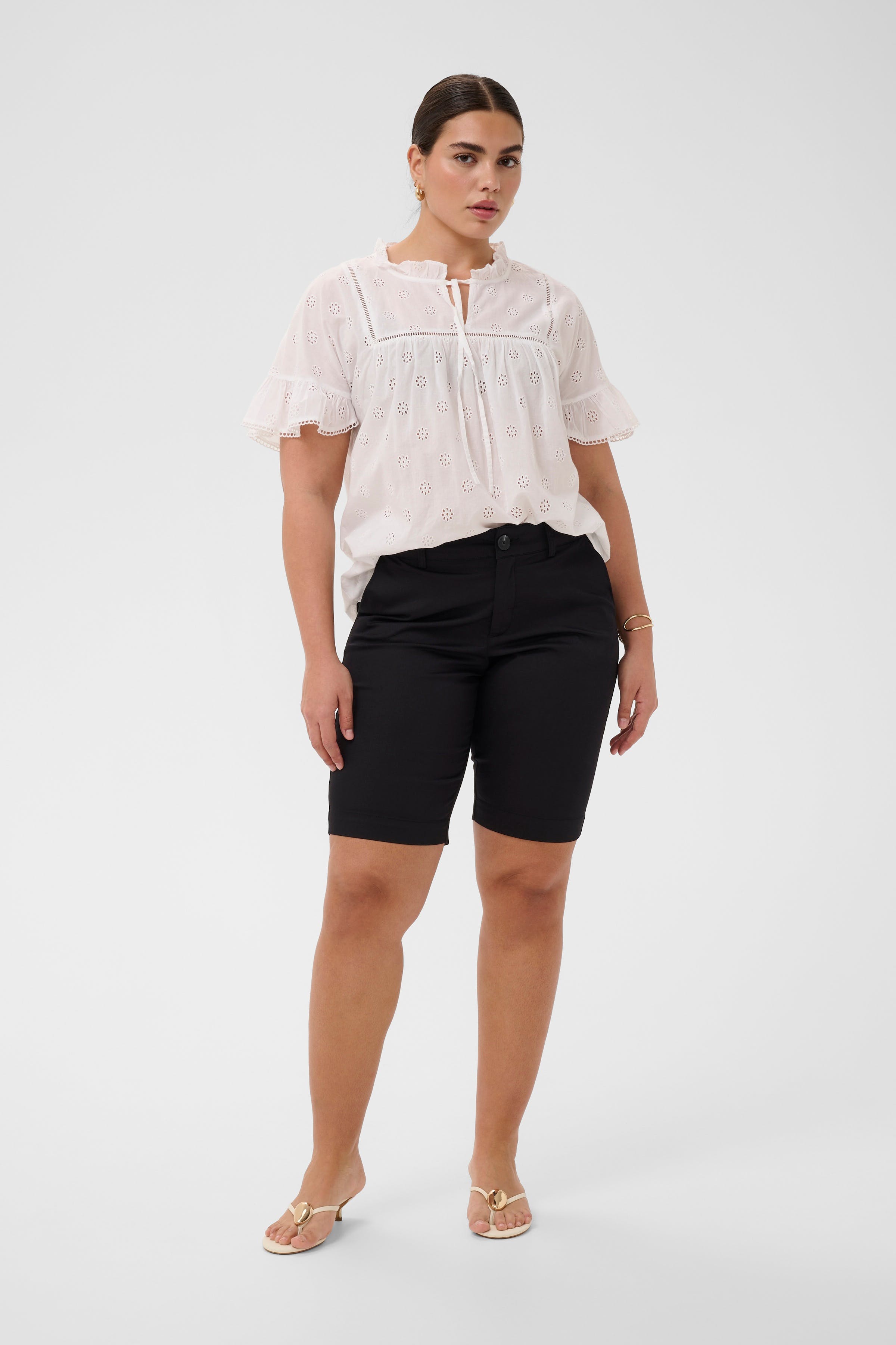 KCleana Shorts LOOKBOOK FRONT 10583285-100121