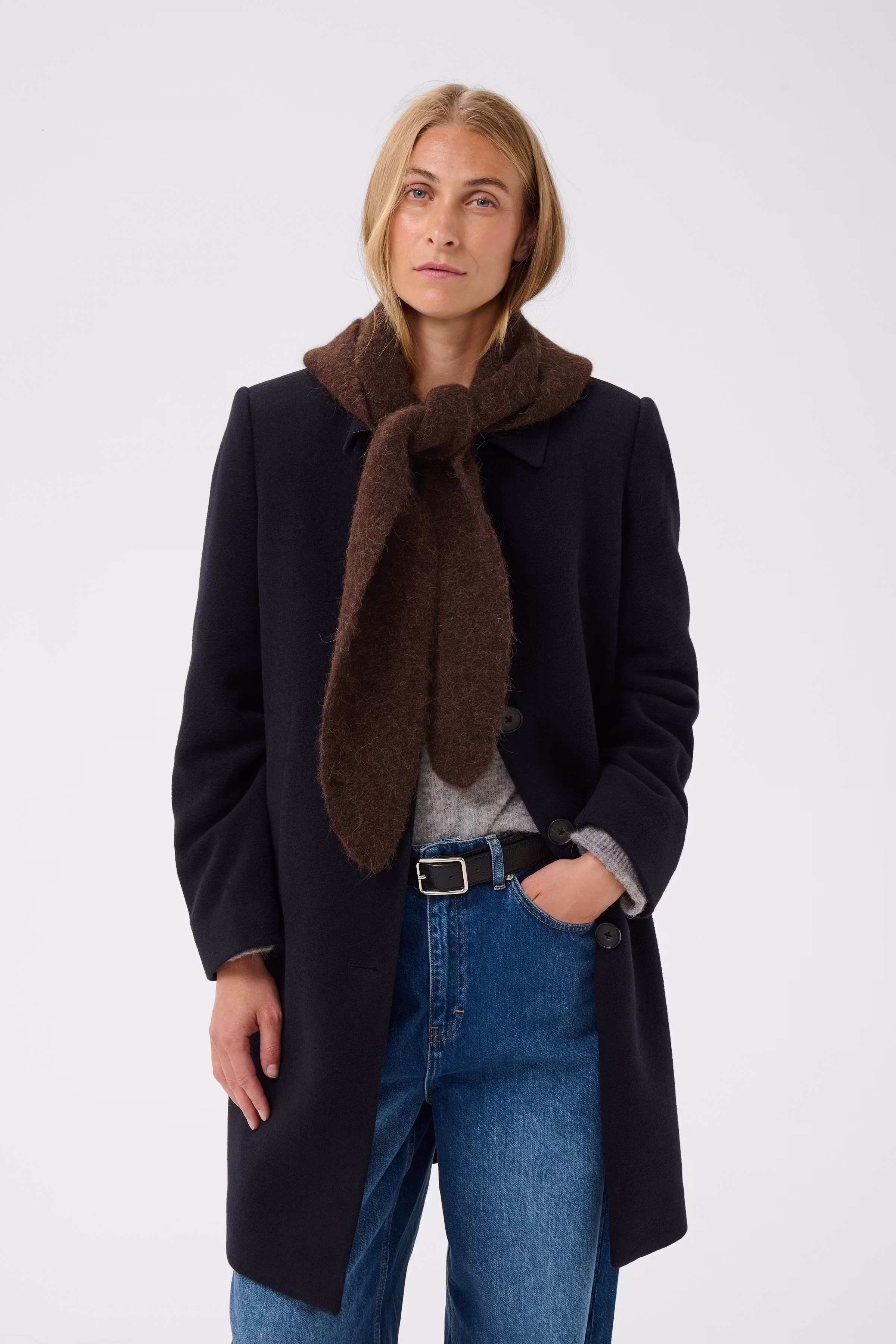 CharlinePW Tuch LOOKBOOK FRONT 30310725-1912231