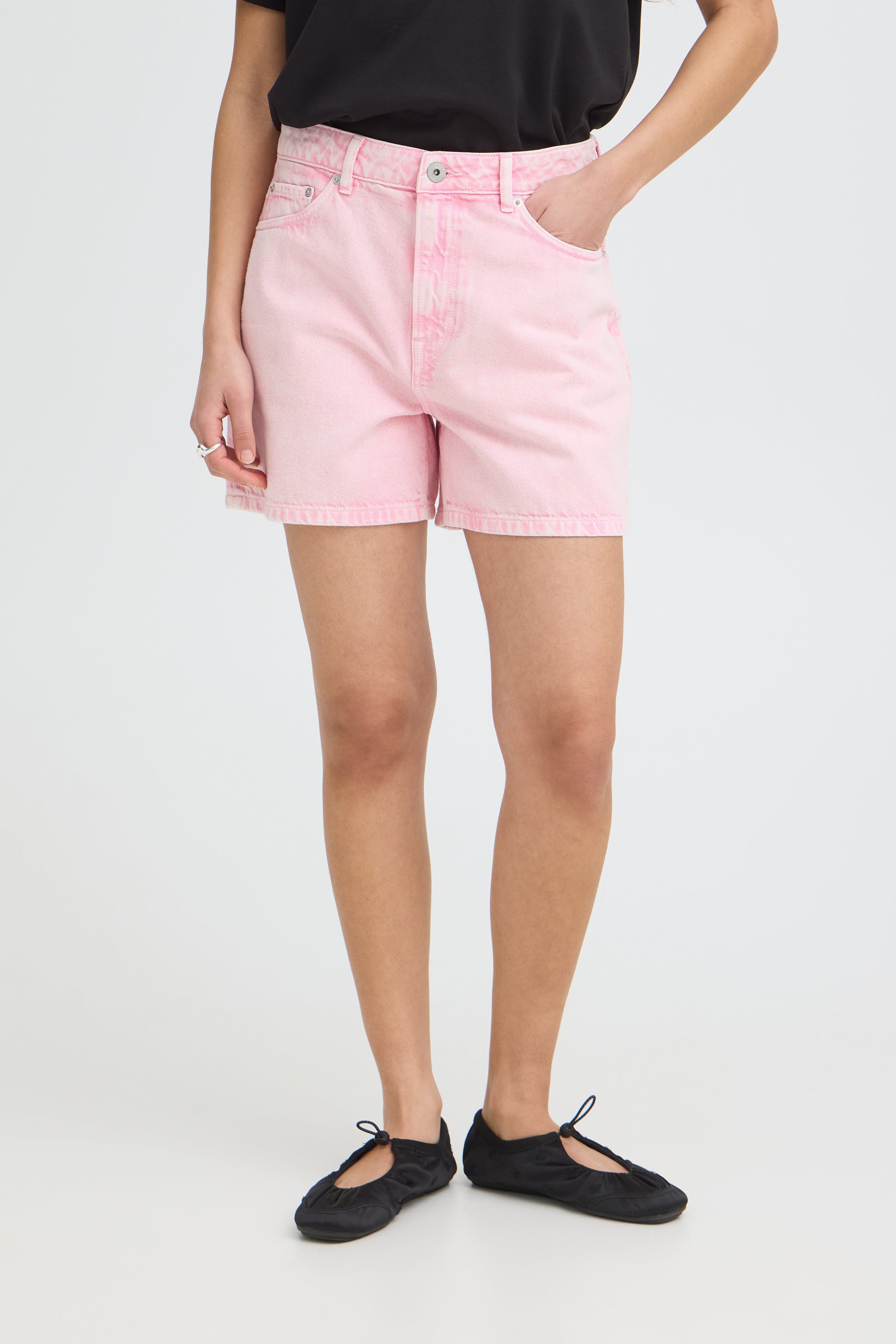 IHAVENA Shorts LOOKBOOK FRONT 20125589-142307