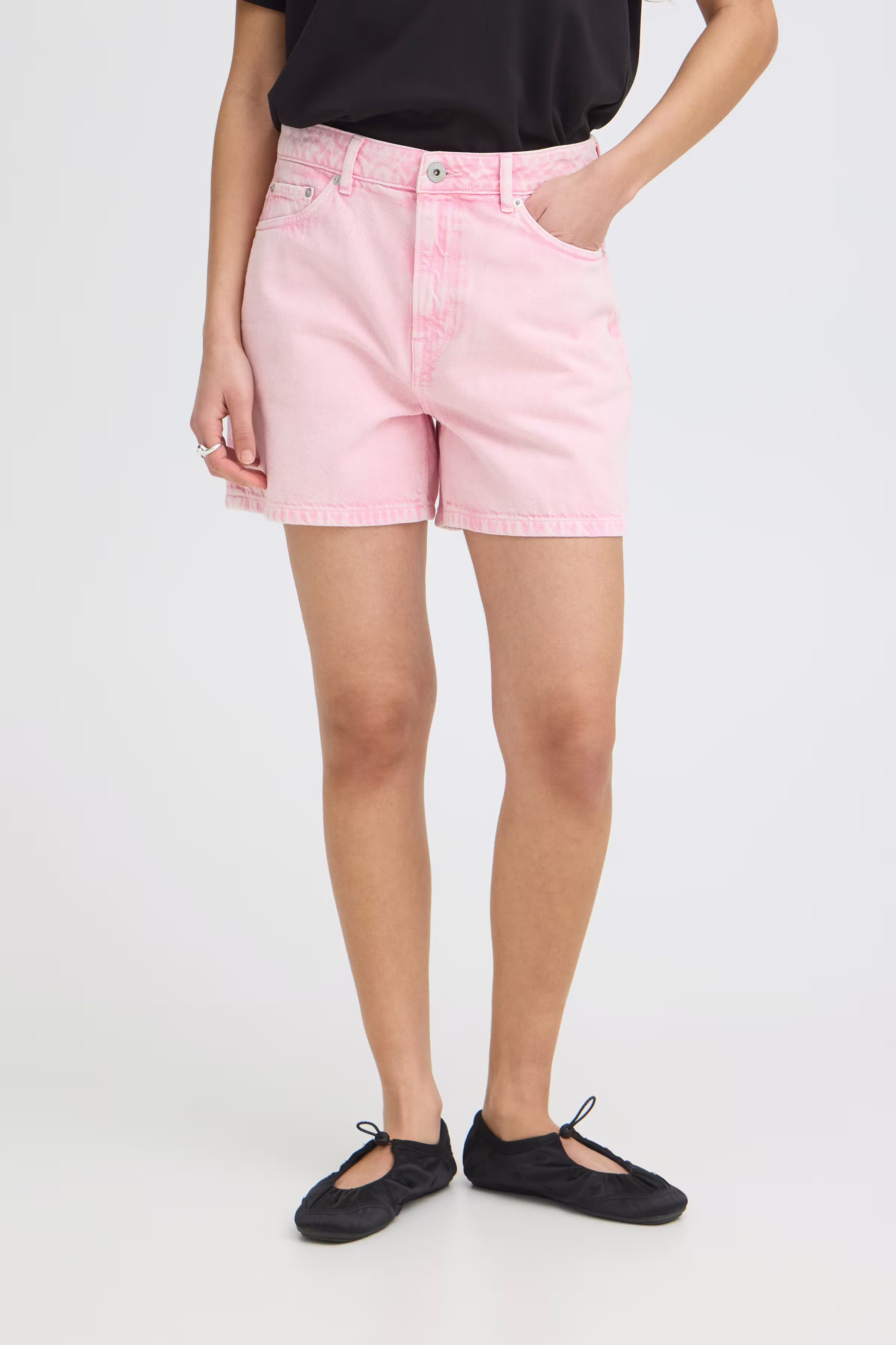 IHAVENA Shorts LOOKBOOK FRONT 20125589-142307