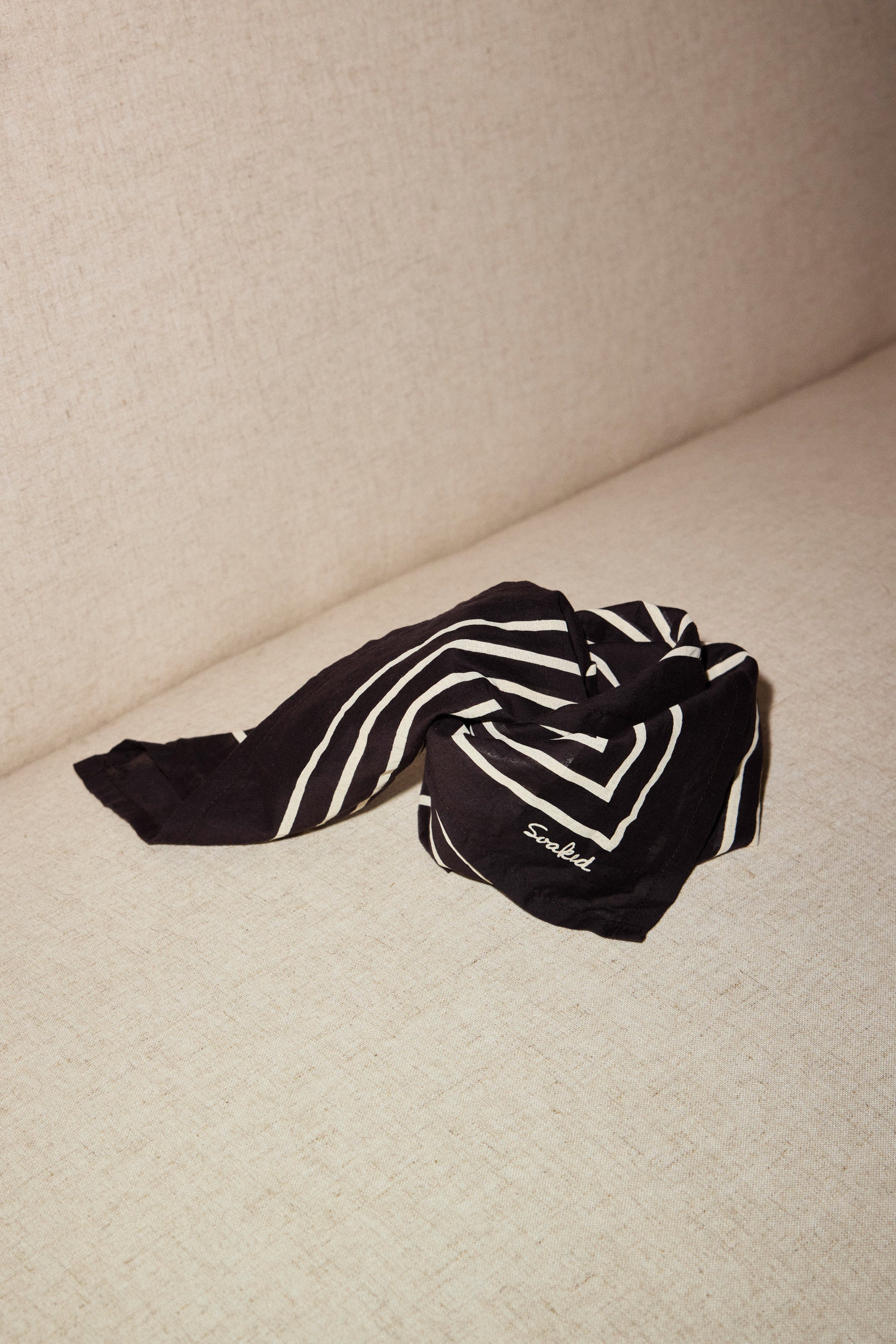 SLMonostripe Tuch LOCATION NONE 30409233-305343