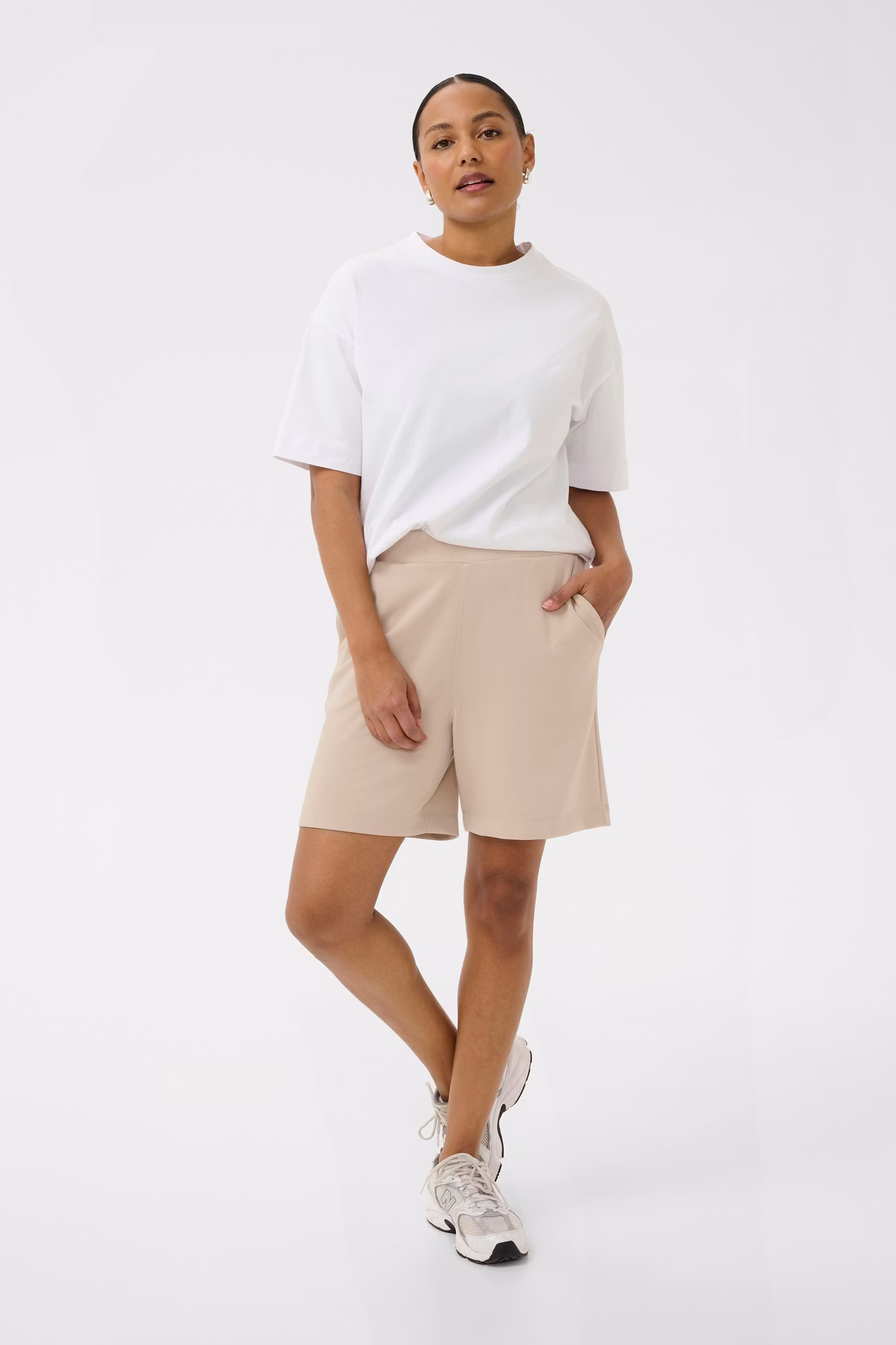 KAannie Shorts LOOKBOOK FRONT 10511810-151305