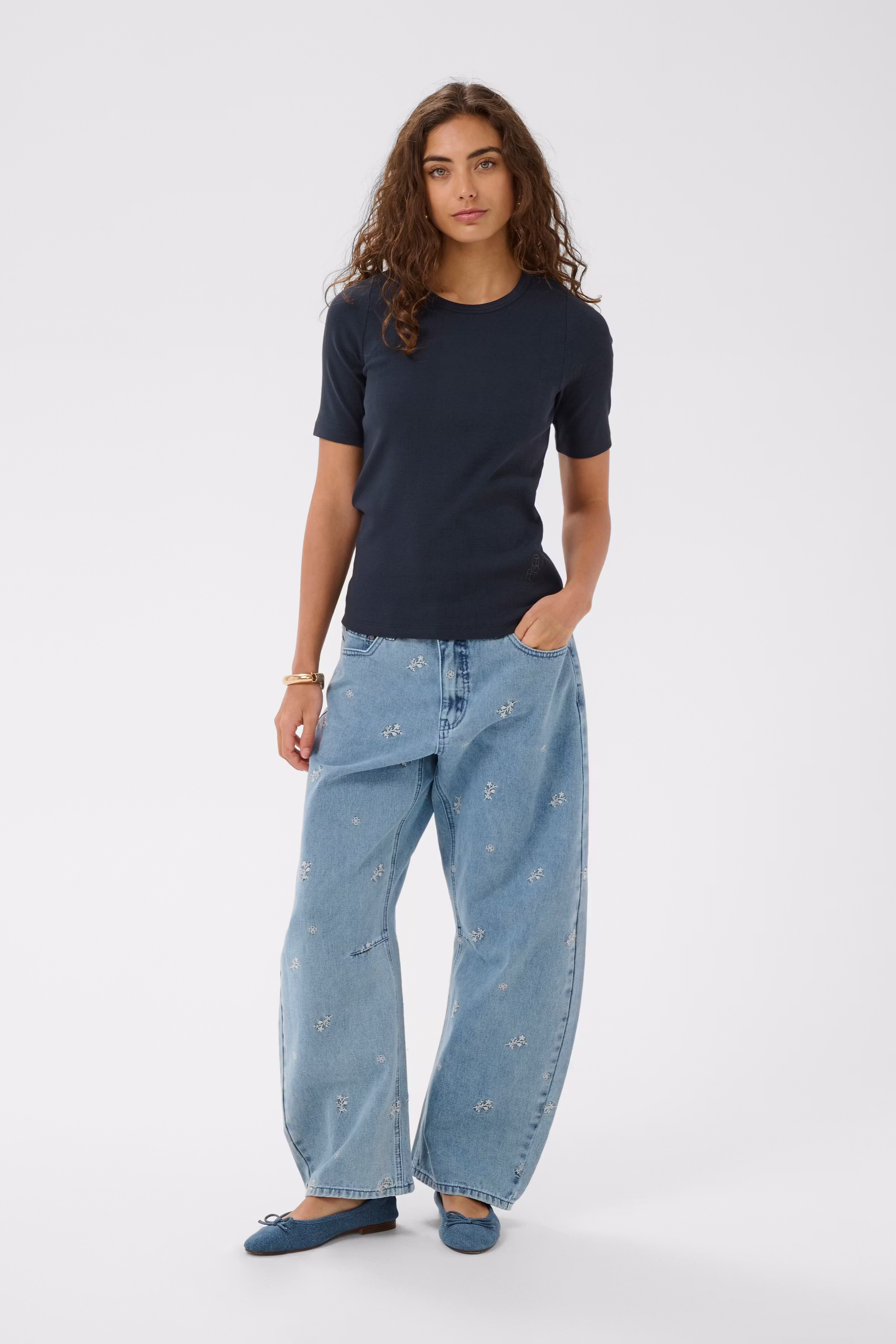 CUalyssa T-shirt LOOKBOOK FRONT 50113233-194011