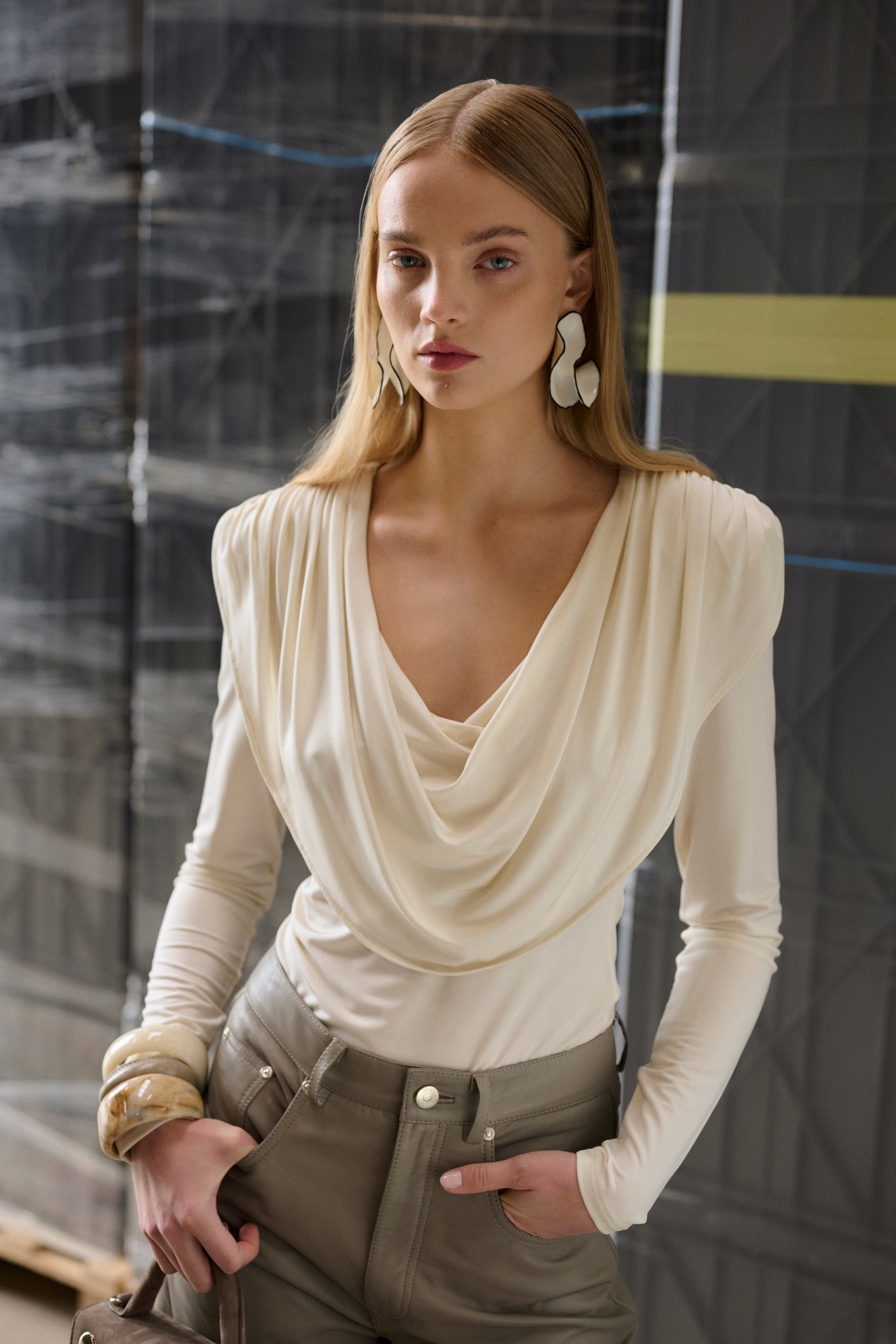 GZlaily Blouse LOCATION NONE 10910980-110103