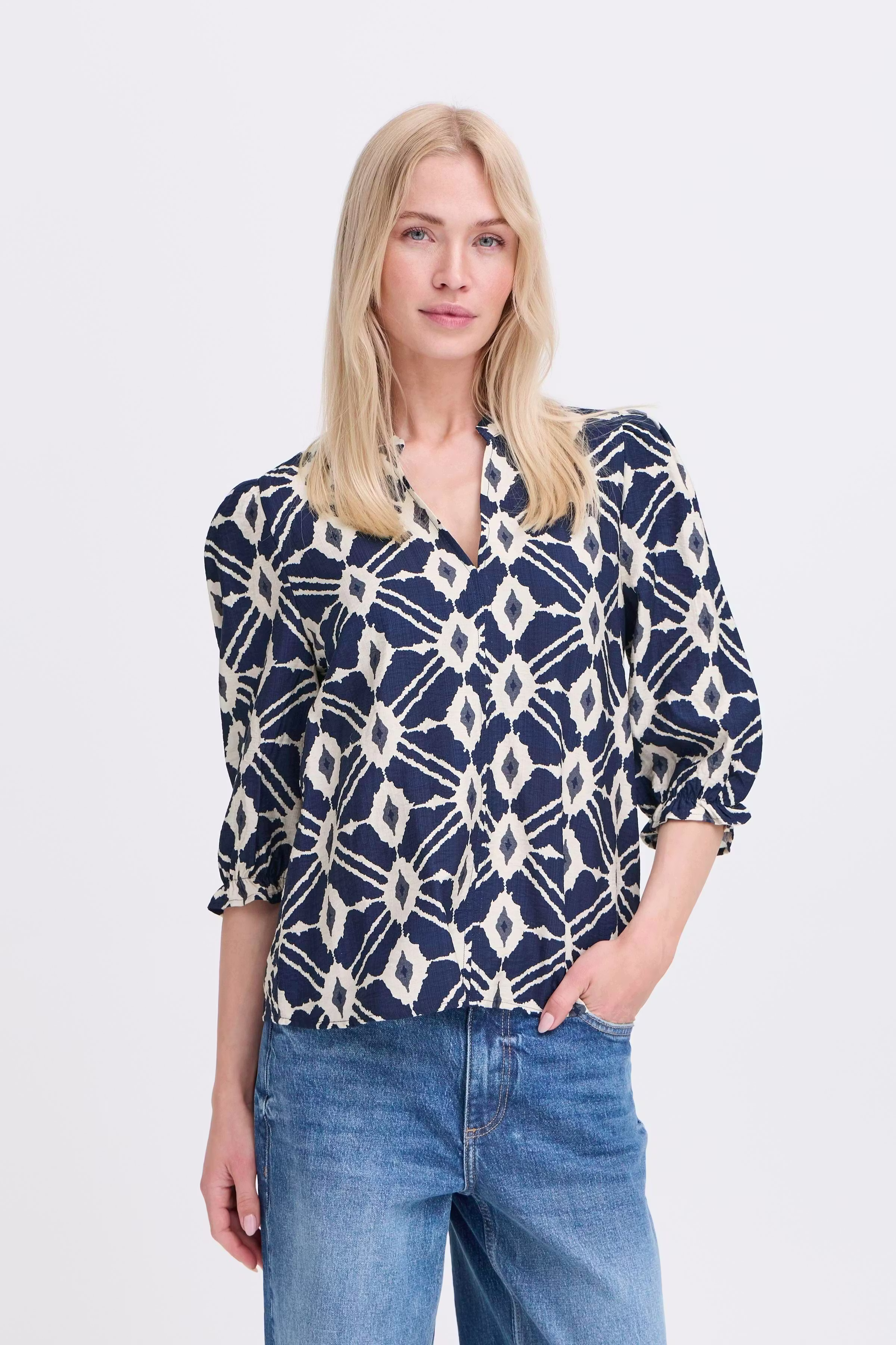 BYIKAIA Bluse LOOKBOOK FRONT 20818367-900003021