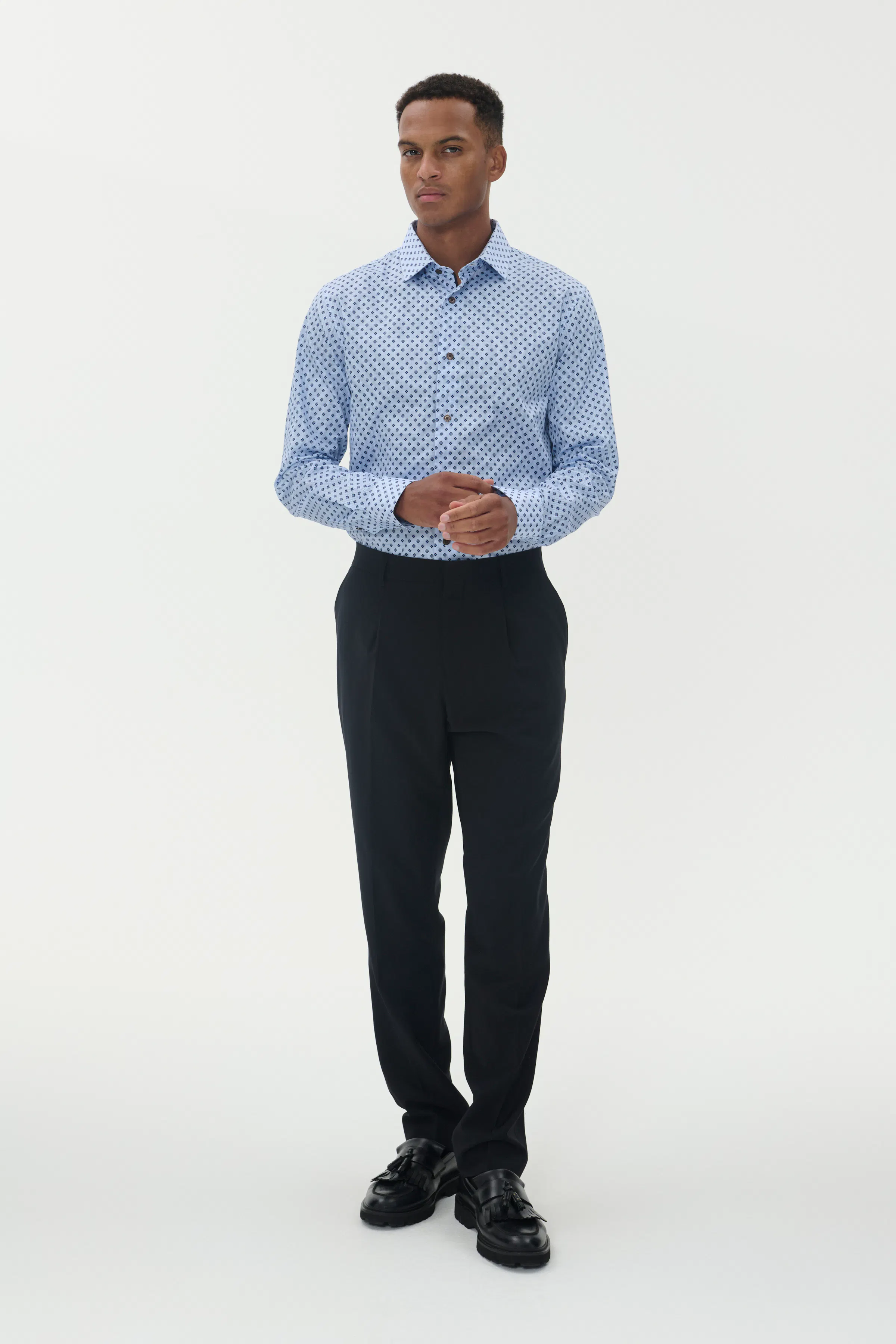 MAtrostol Shirt LOOKBOOK FRONT 30208522-164021