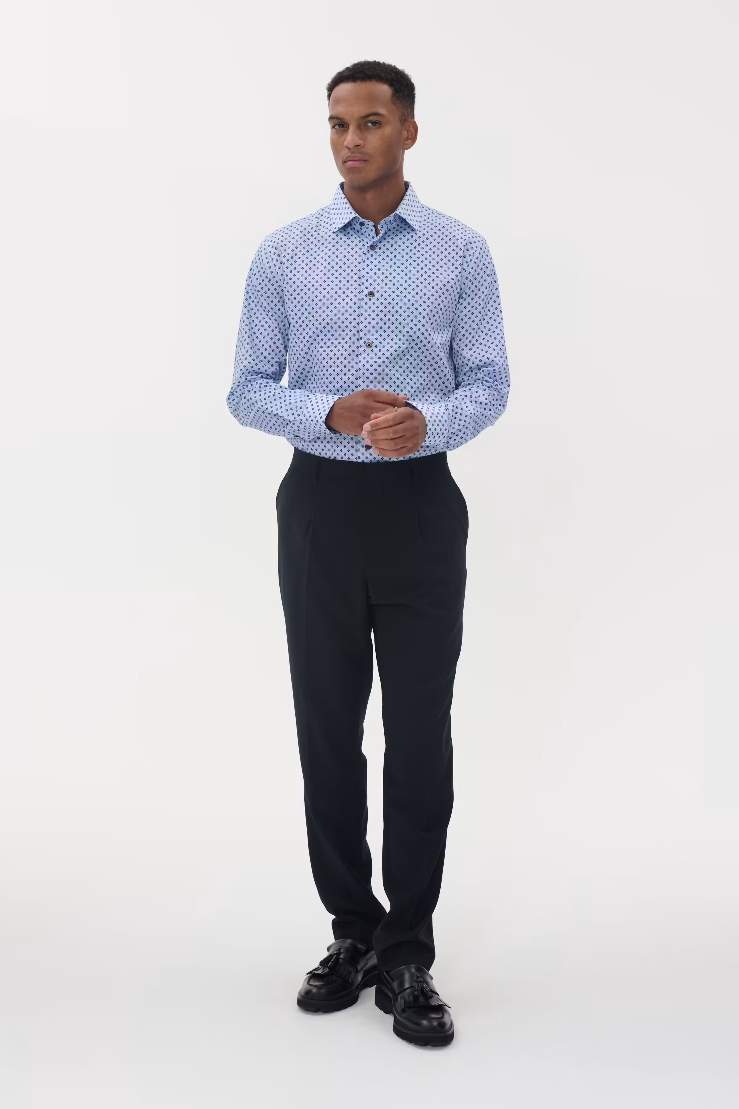 MAtrostol Shirt LOOKBOOK FRONT 30208522-164021