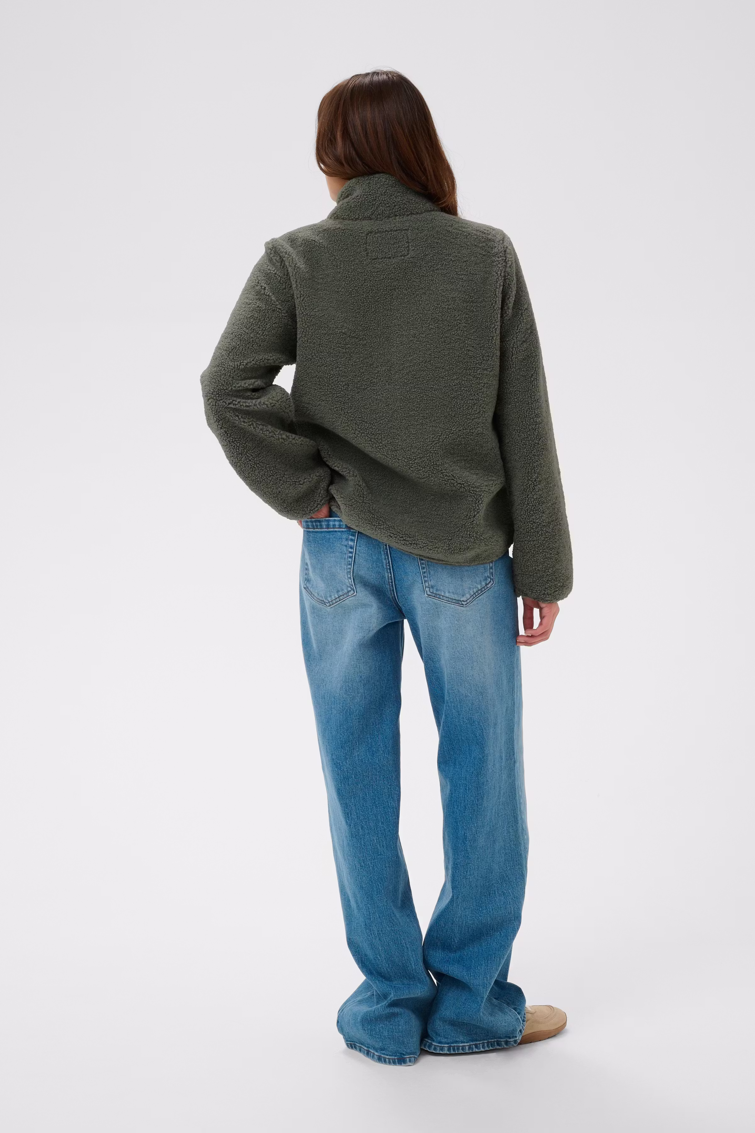 KAally Fleece LOOKBOOK BACK 10511206-176212