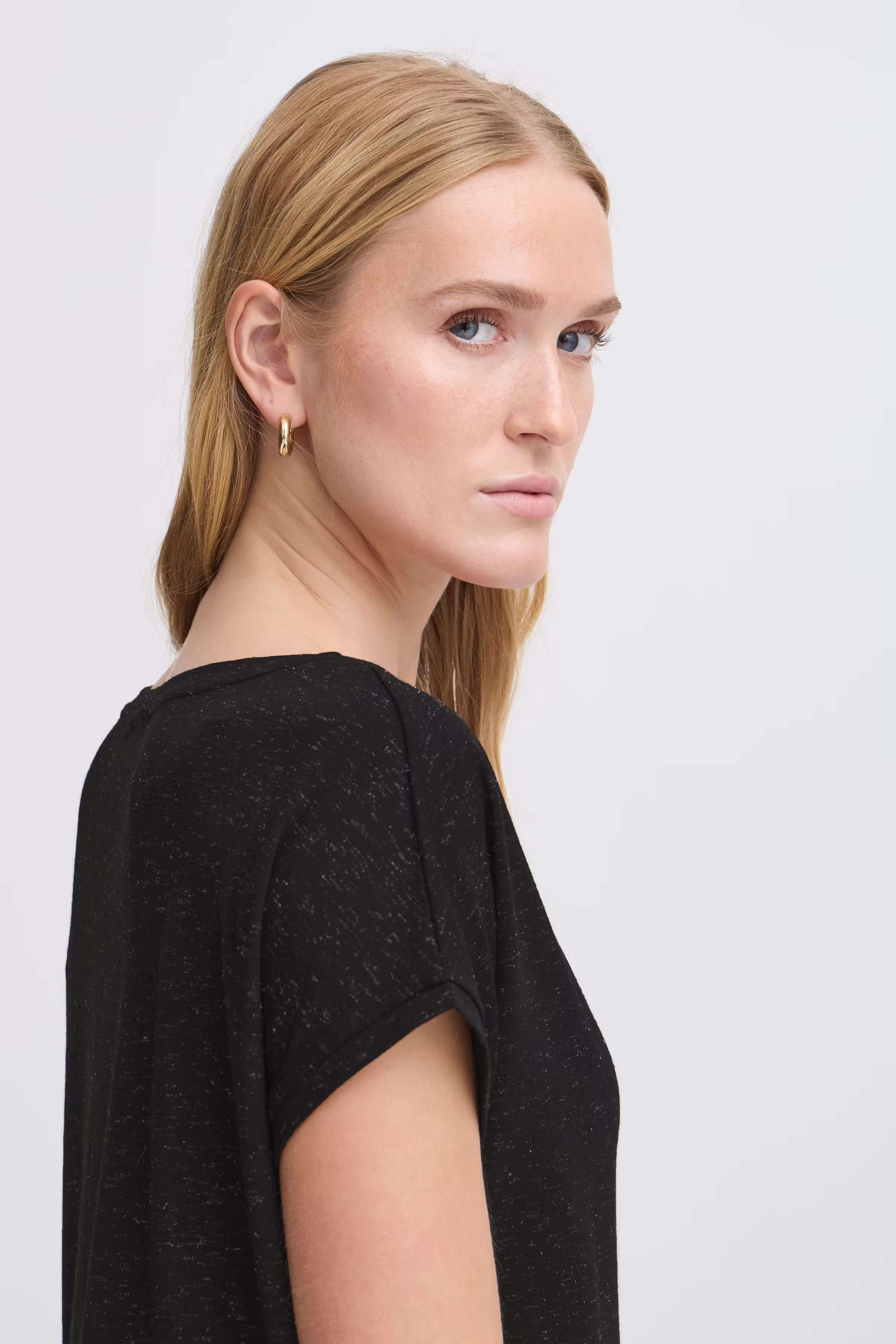 IHREBEL T-shirt LOOKBOOK DETAIL 20121349-194008