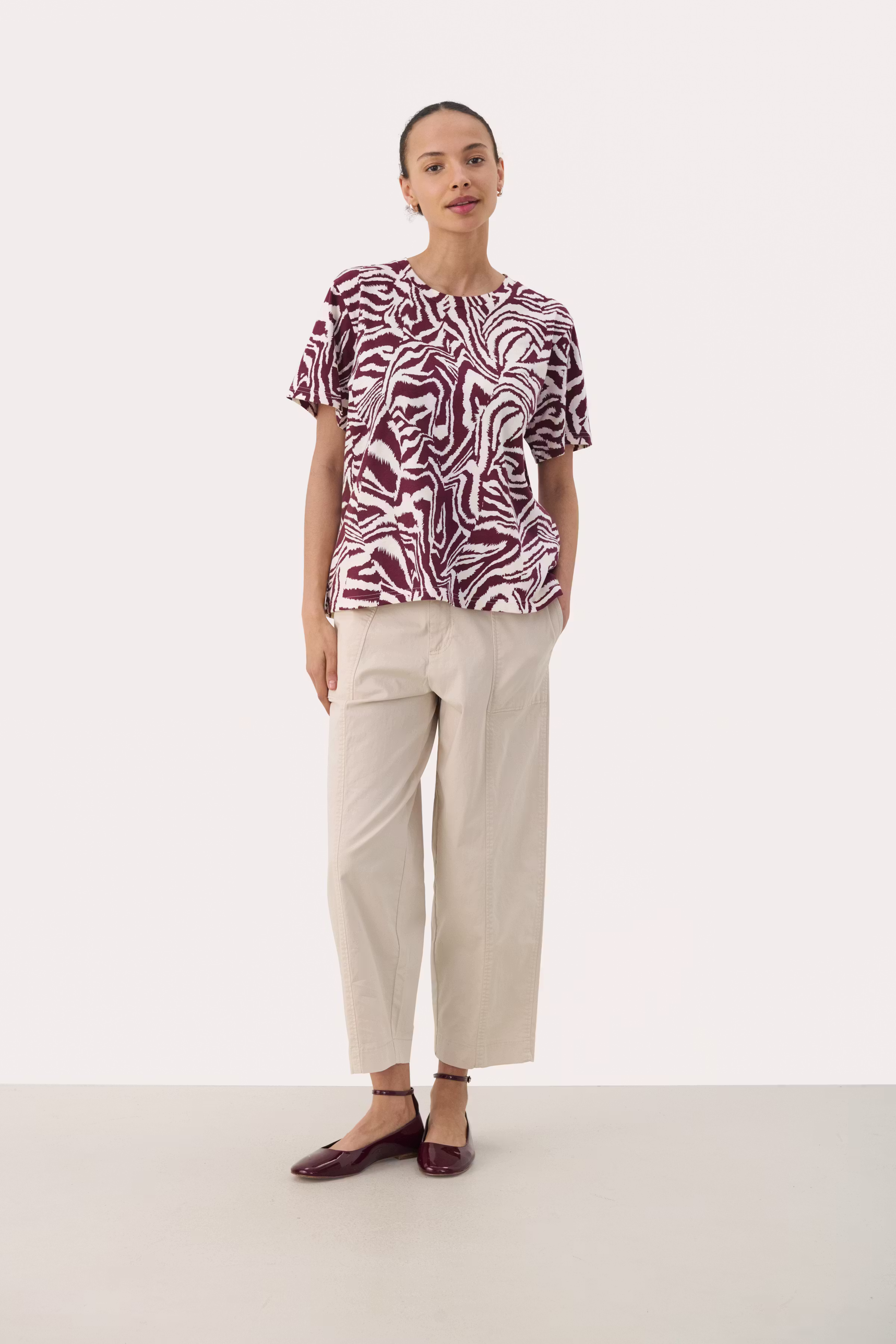 NahidPW T-shirt LOOKBOOK FRONT 30309873-303966