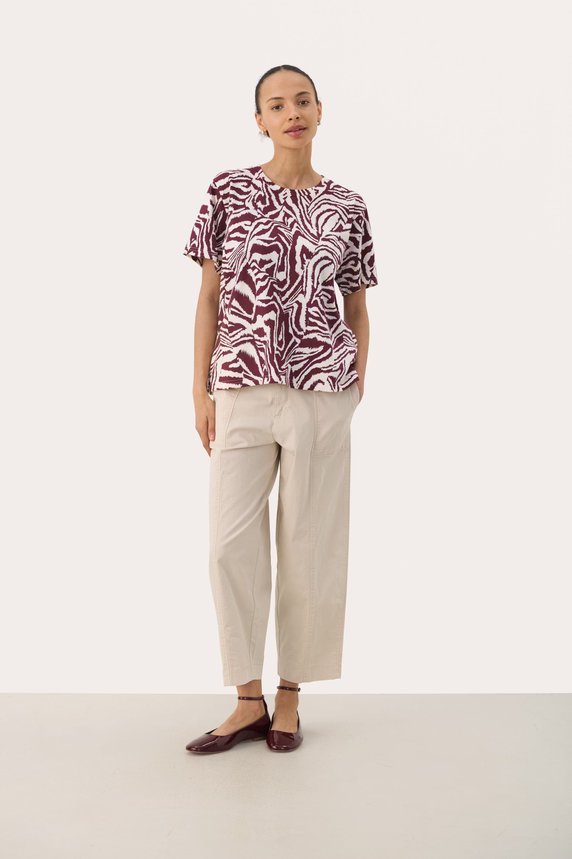 NahidPW T-shirt LOOKBOOK FRONT 30309873-303966