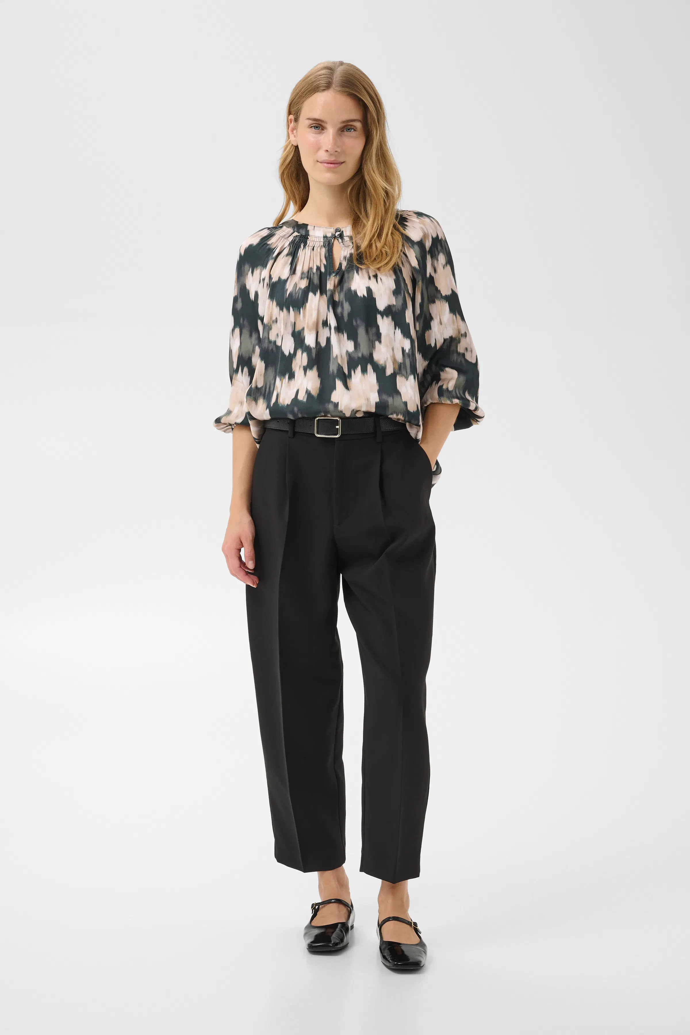 CatinPW Blouse LOOKBOOK FRONT 30311124-305340