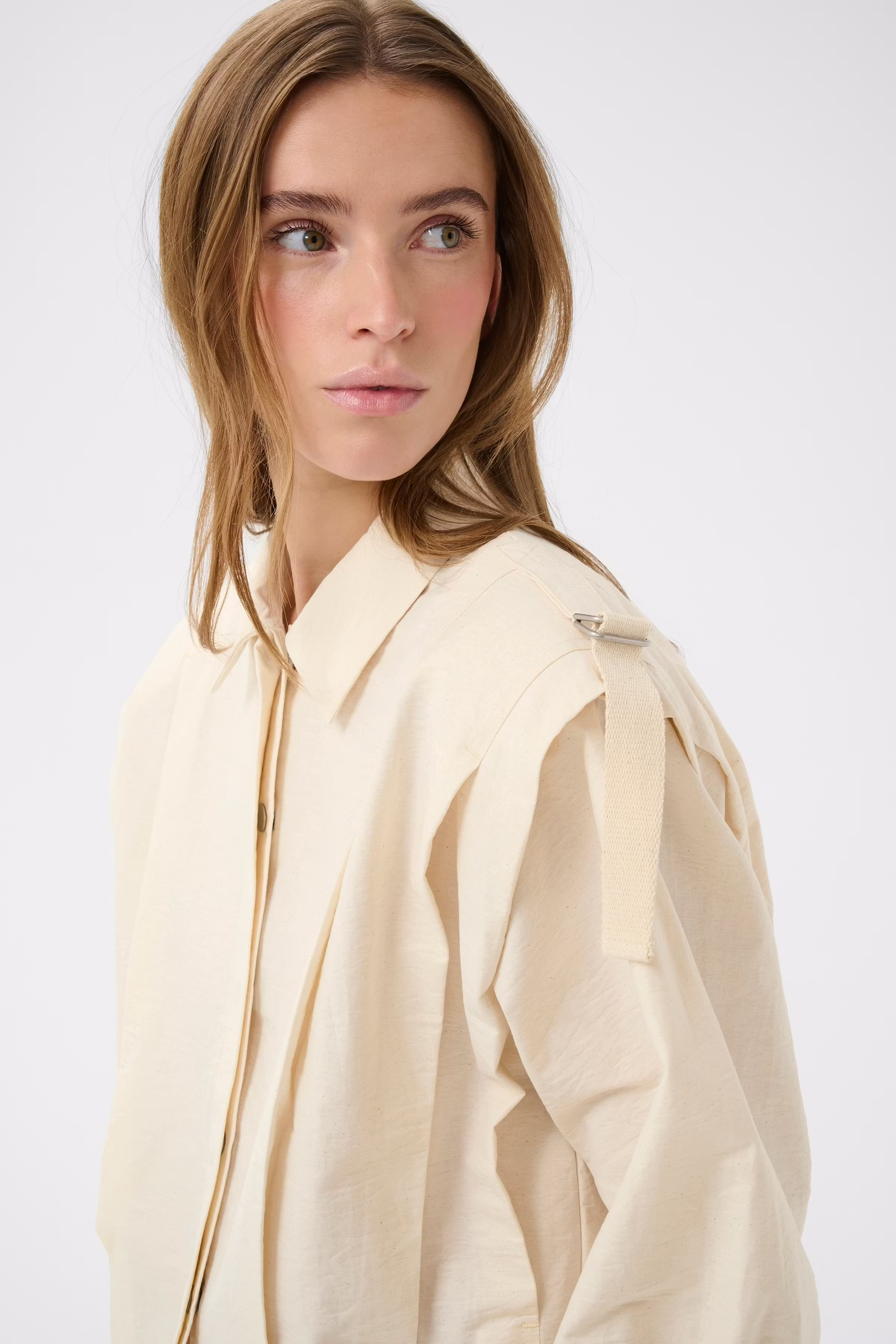 KBFalka Shirt LOOKBOOK DETAIL 10105928-110103