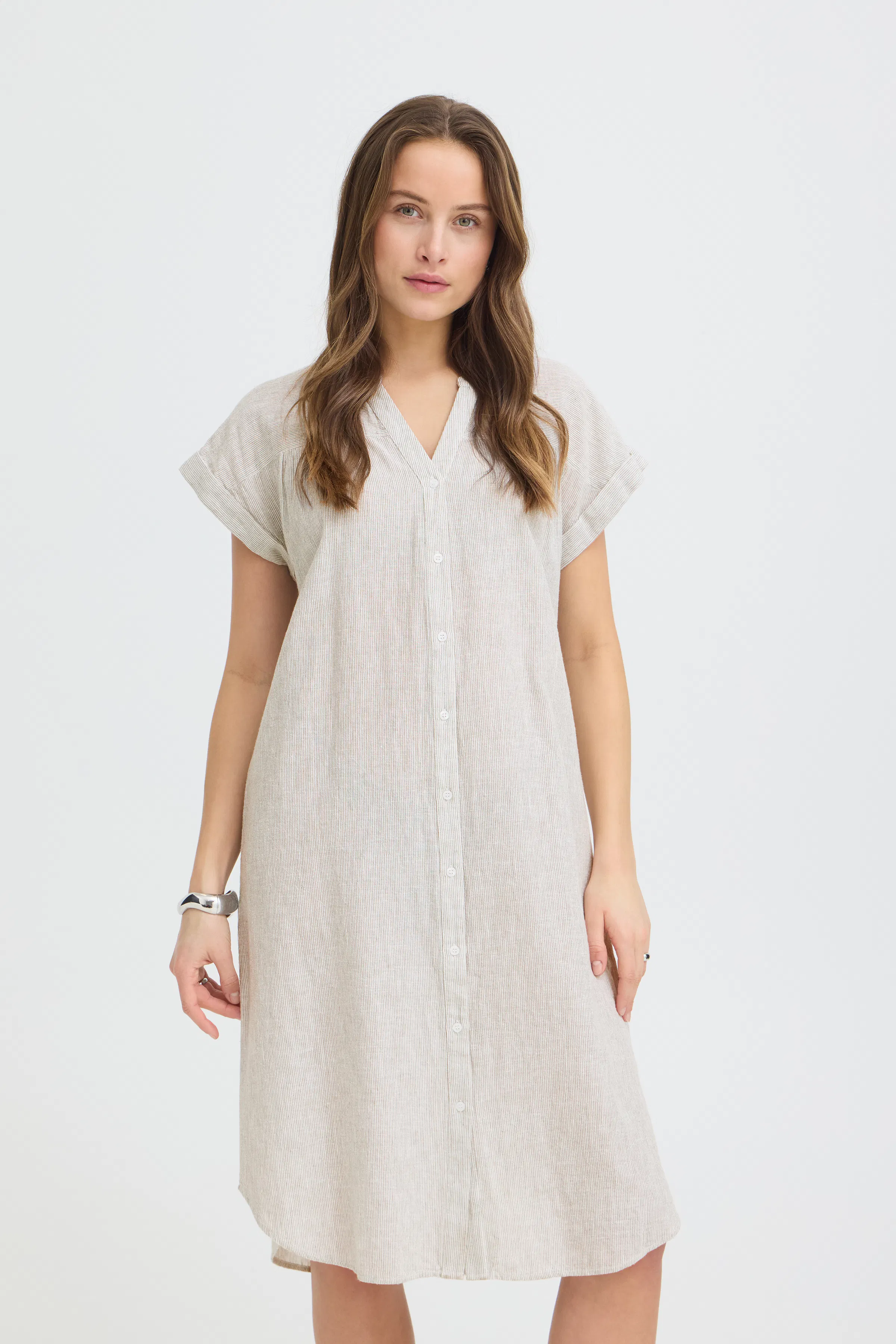 BYIZOLA Kjole LOOKBOOK FRONT 20818978-900008326
