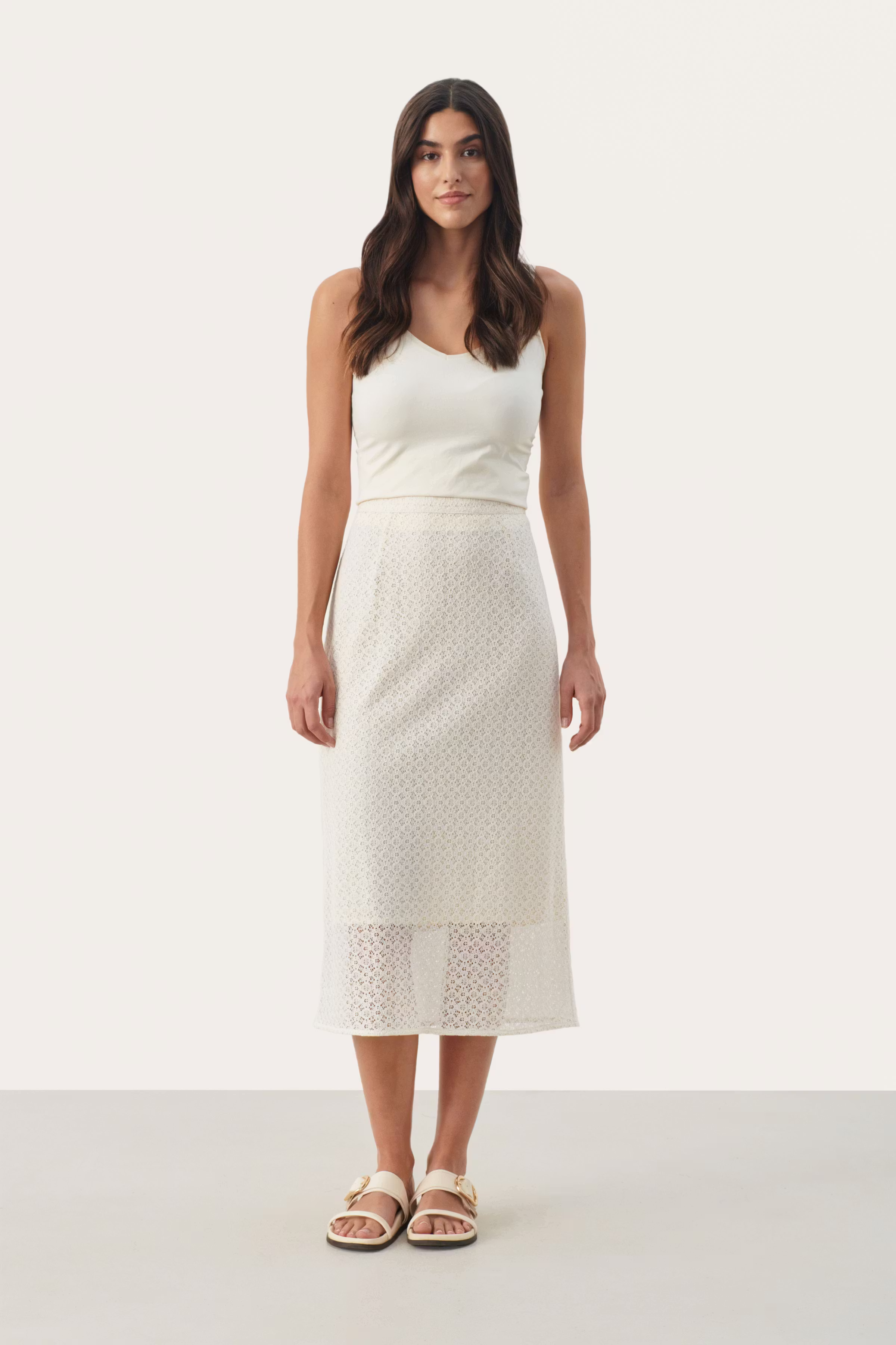 EmeriePW Spetskjol LOOKBOOK FRONT 30308418-114801