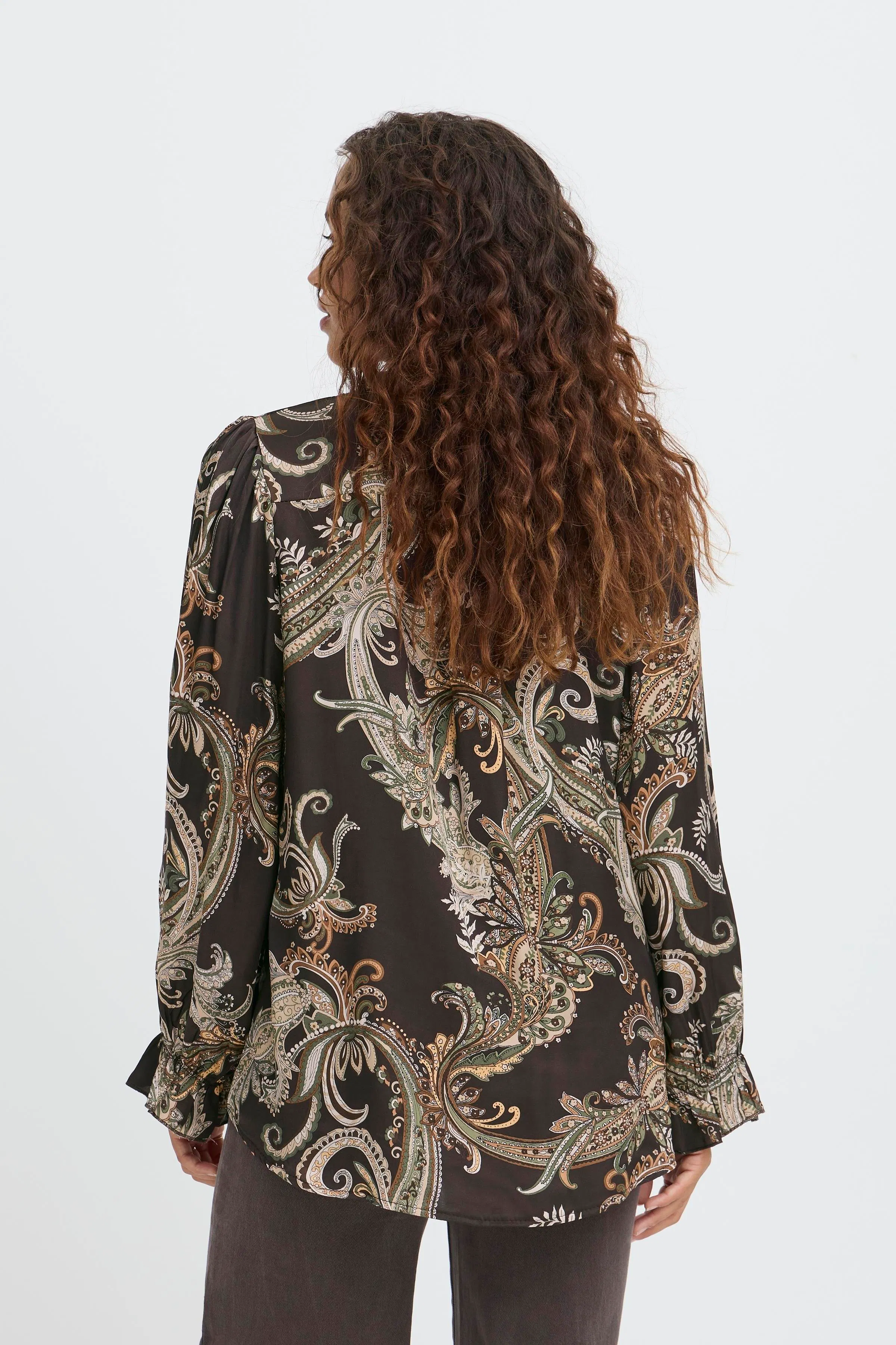 SBOLIVIA Blus LOOKBOOK BACK 22101103-191109