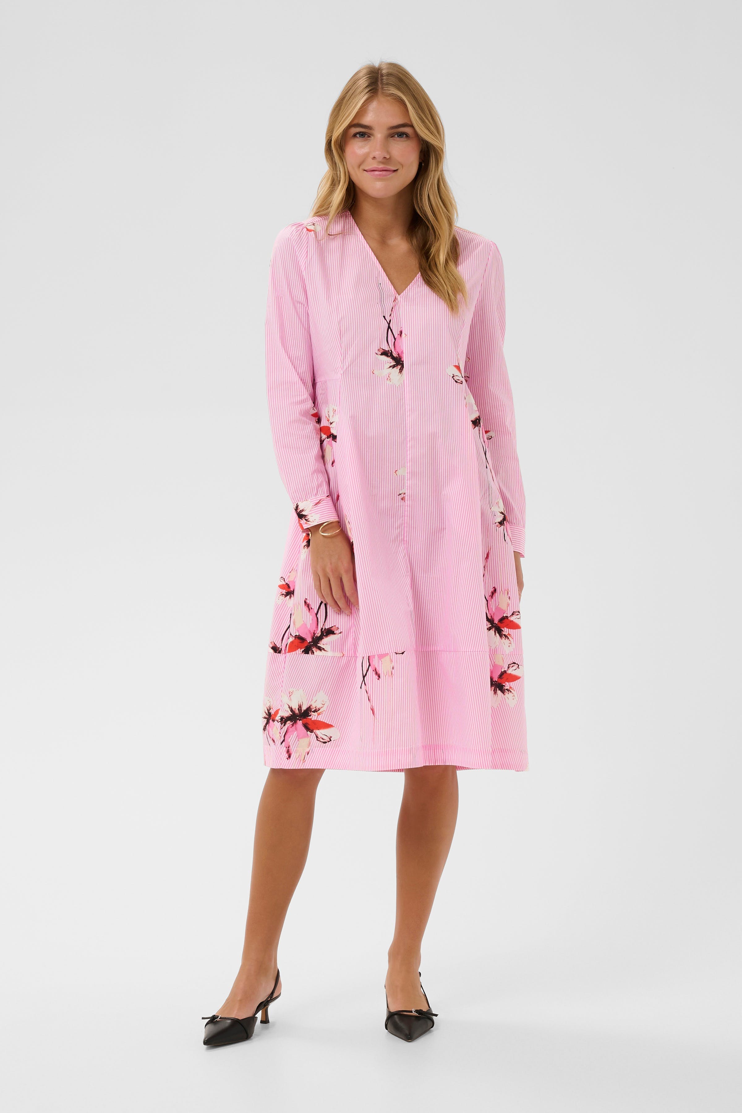 CUbrila Dress LOOKBOOK FRONT 50112880-109143