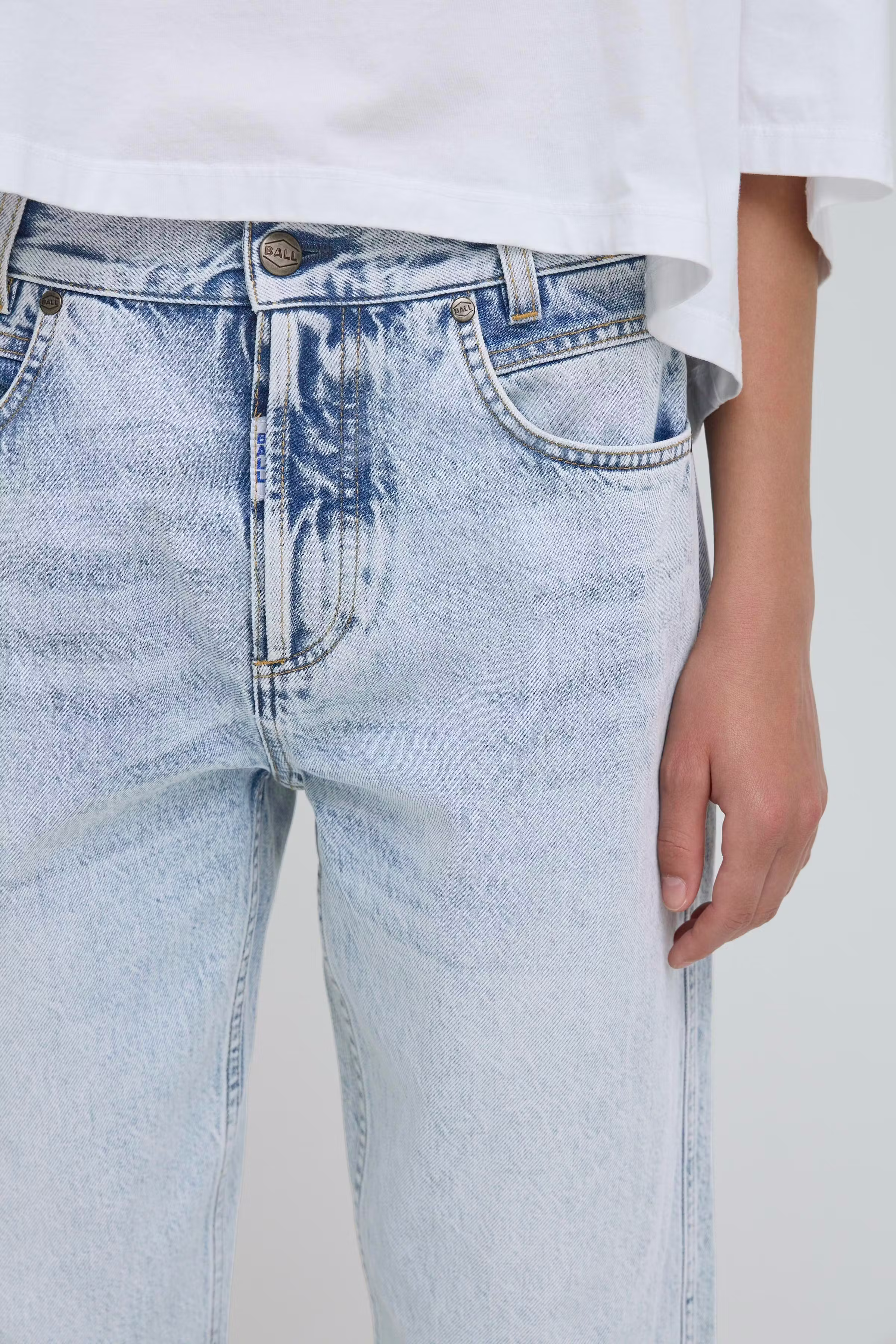 BAPAOLO Cropped Jeans LOOKBOOK DETAIL 50405360-204625