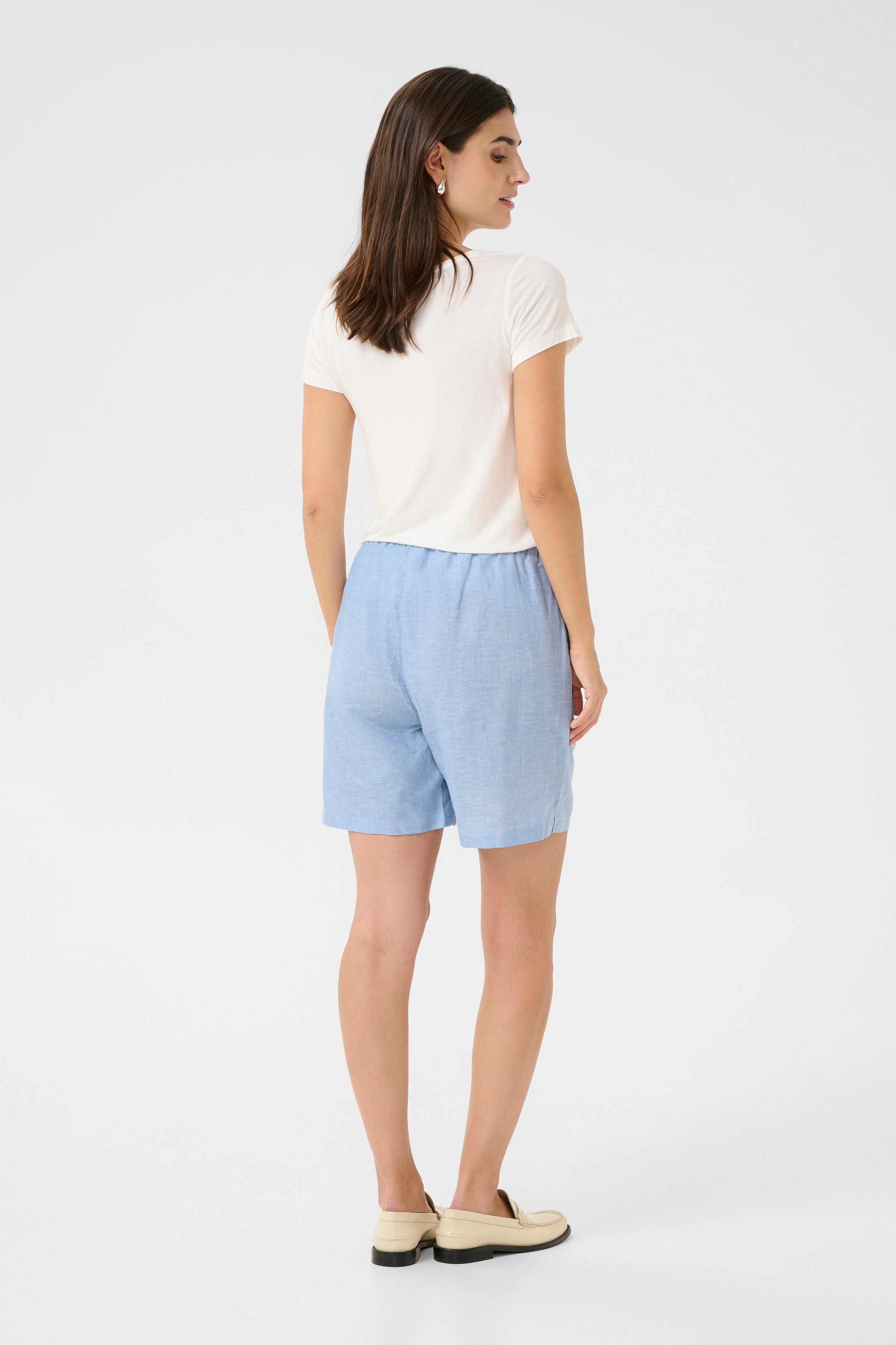 CUlopi Linnenshorts LOOKBOOK BACK 50111893-153919