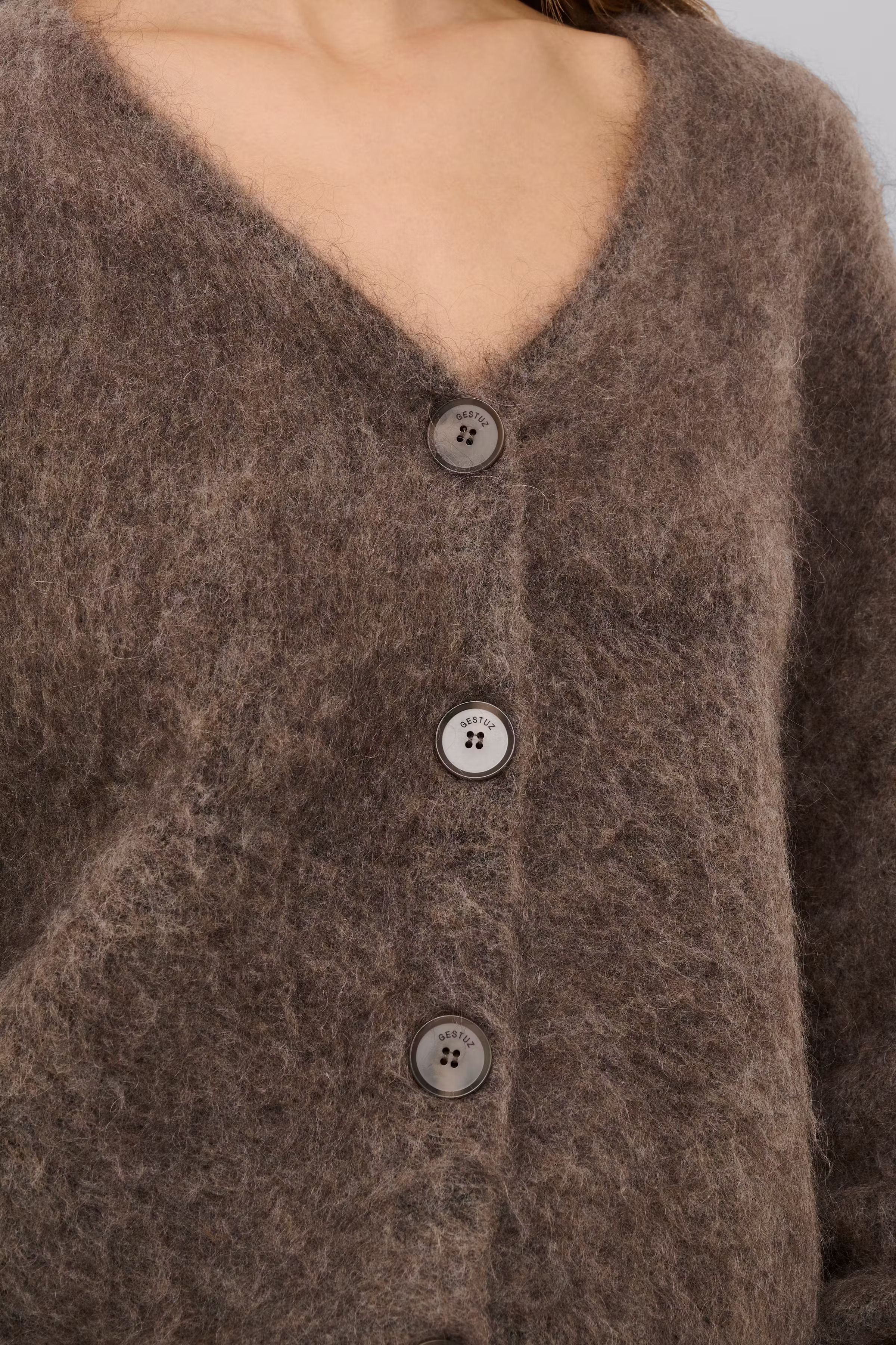 GZdebbie Cardigan LOOKBOOK DETAIL 10910475-107959