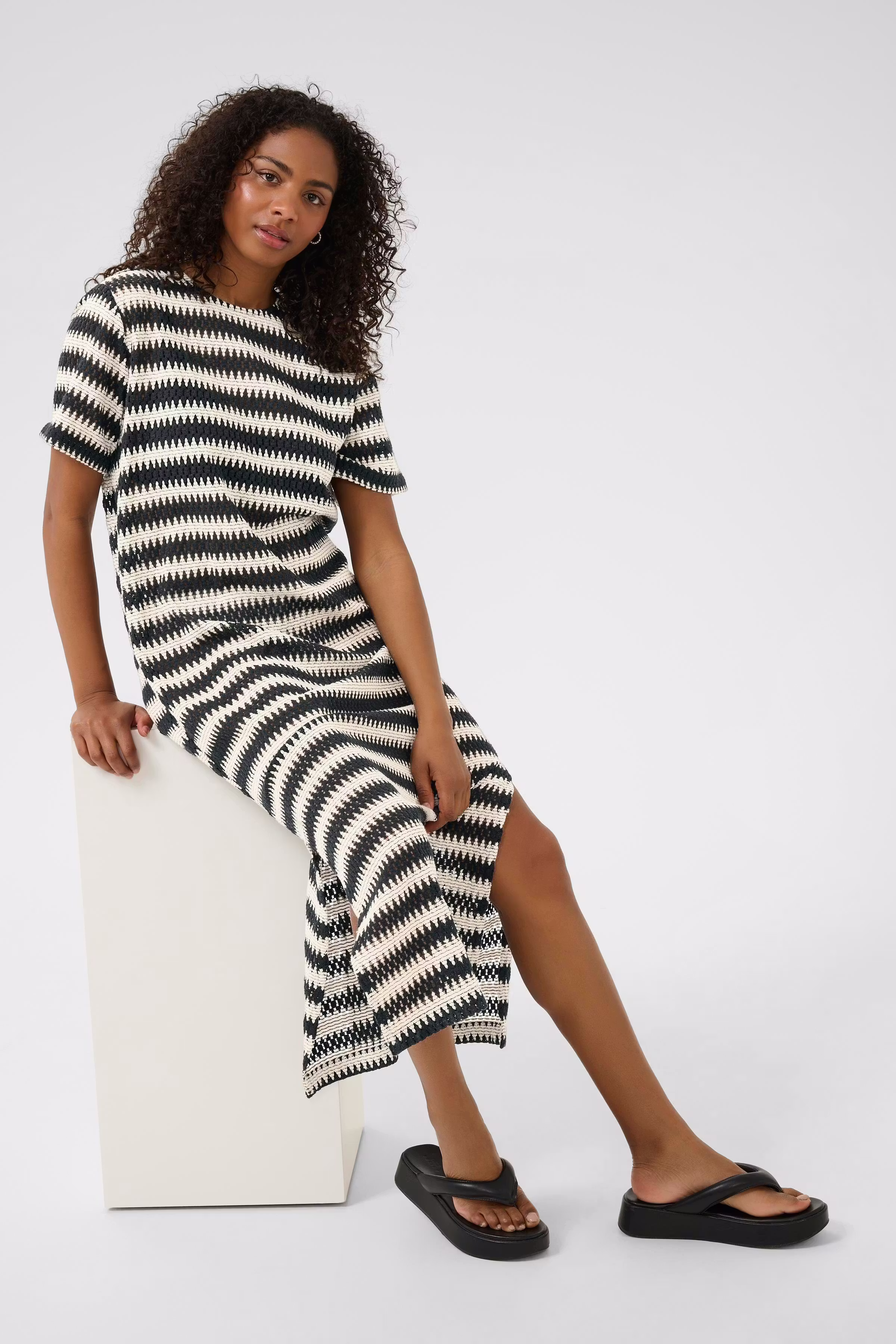 KAmolin Kjole LOOKBOOK DETAIL 10509917-107418