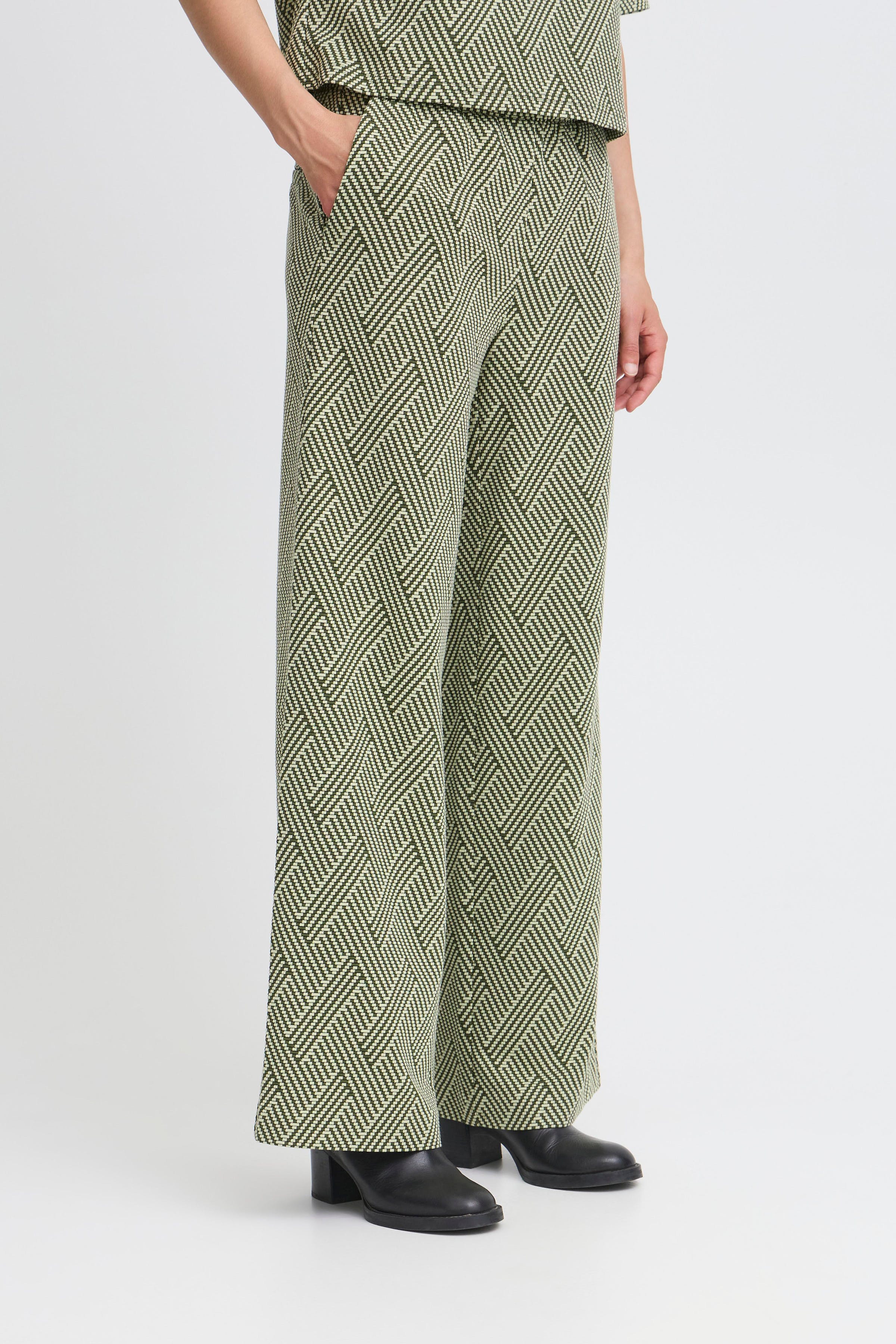 IHOBIA Trousers LOOKBOOK FRONT 20124149-900003009