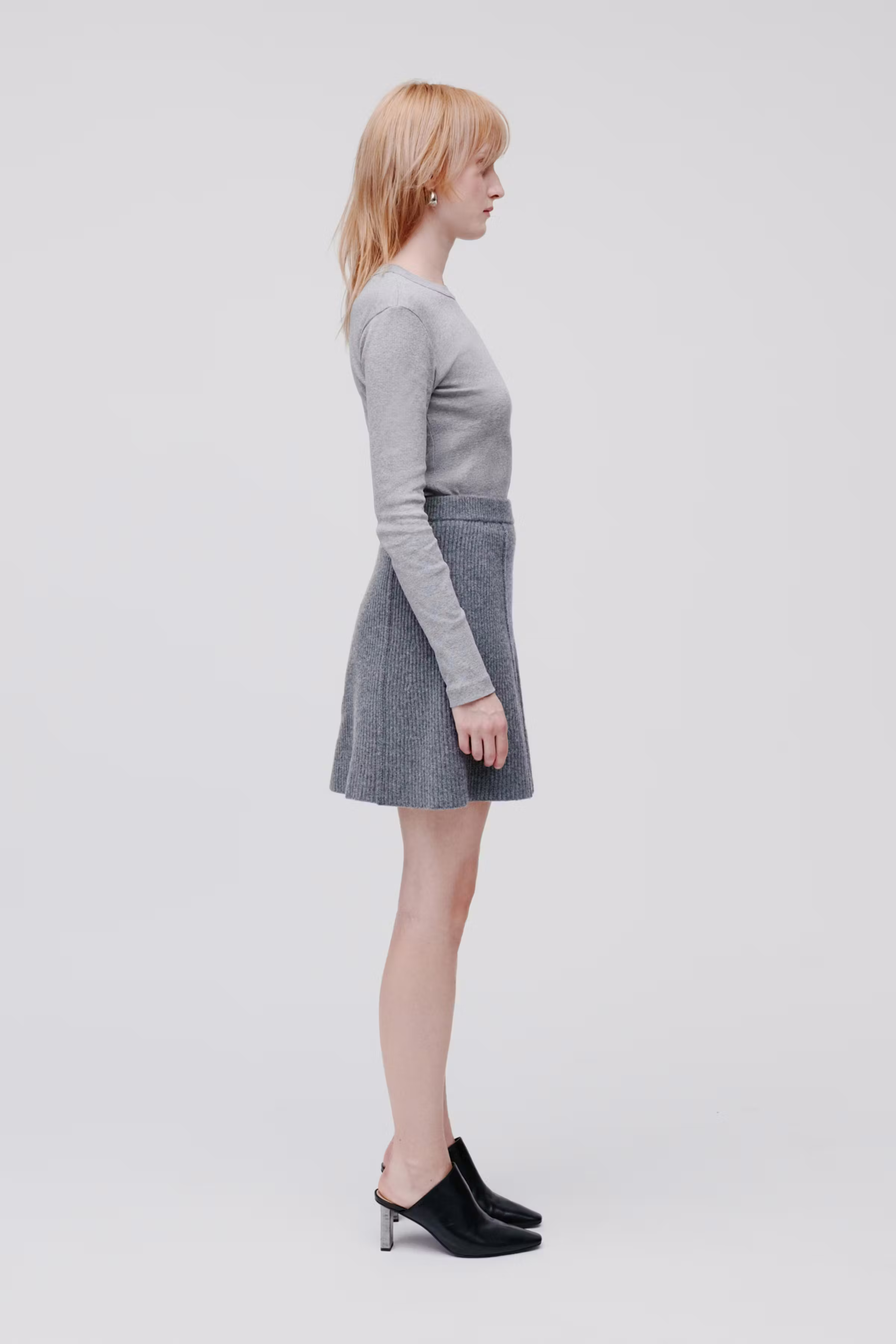 KEENA Skirt LOOKBOOK FRONT 30600601-GY942