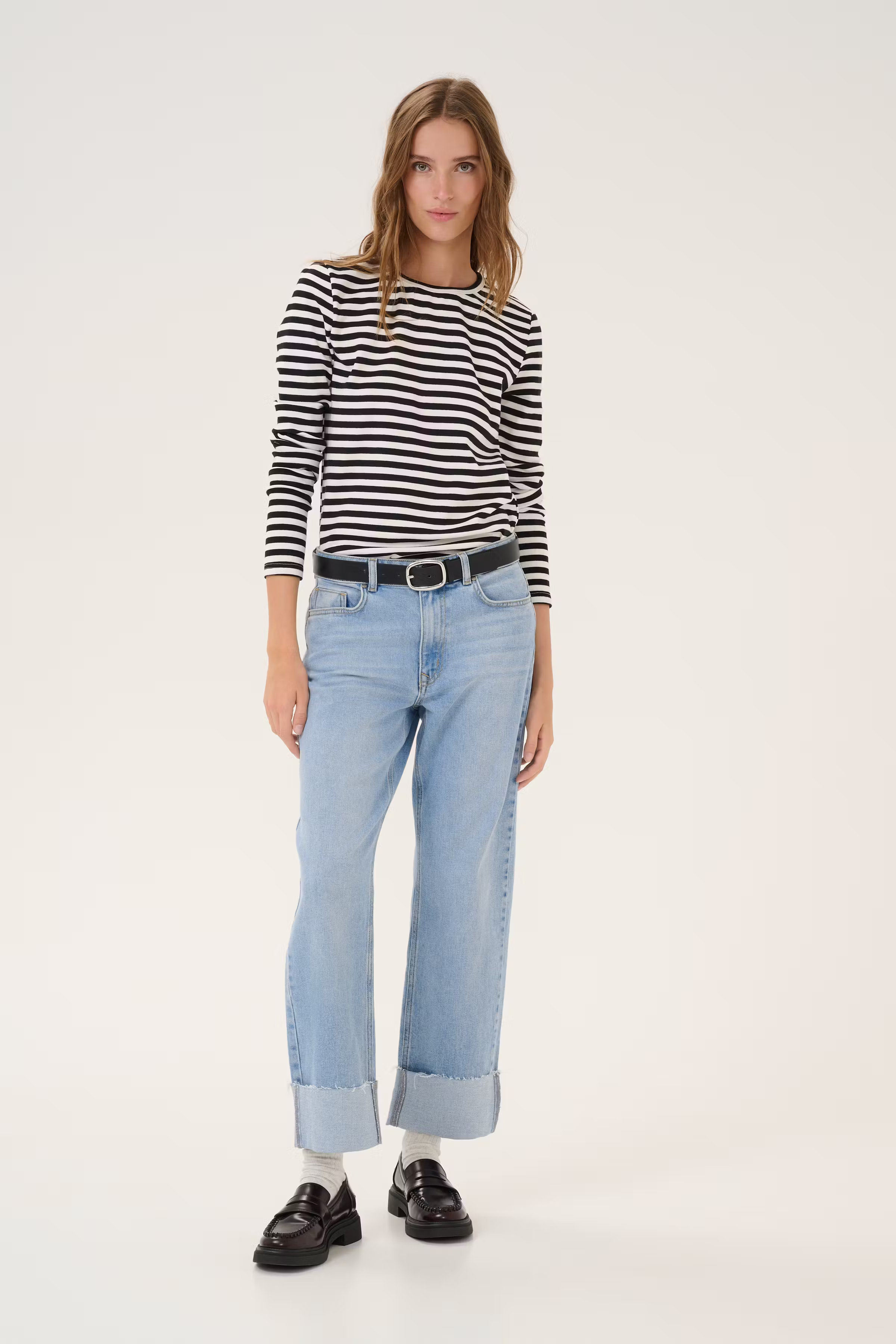 DallasMW Straight jeans LOOKBOOK FRONT 10704172-100045