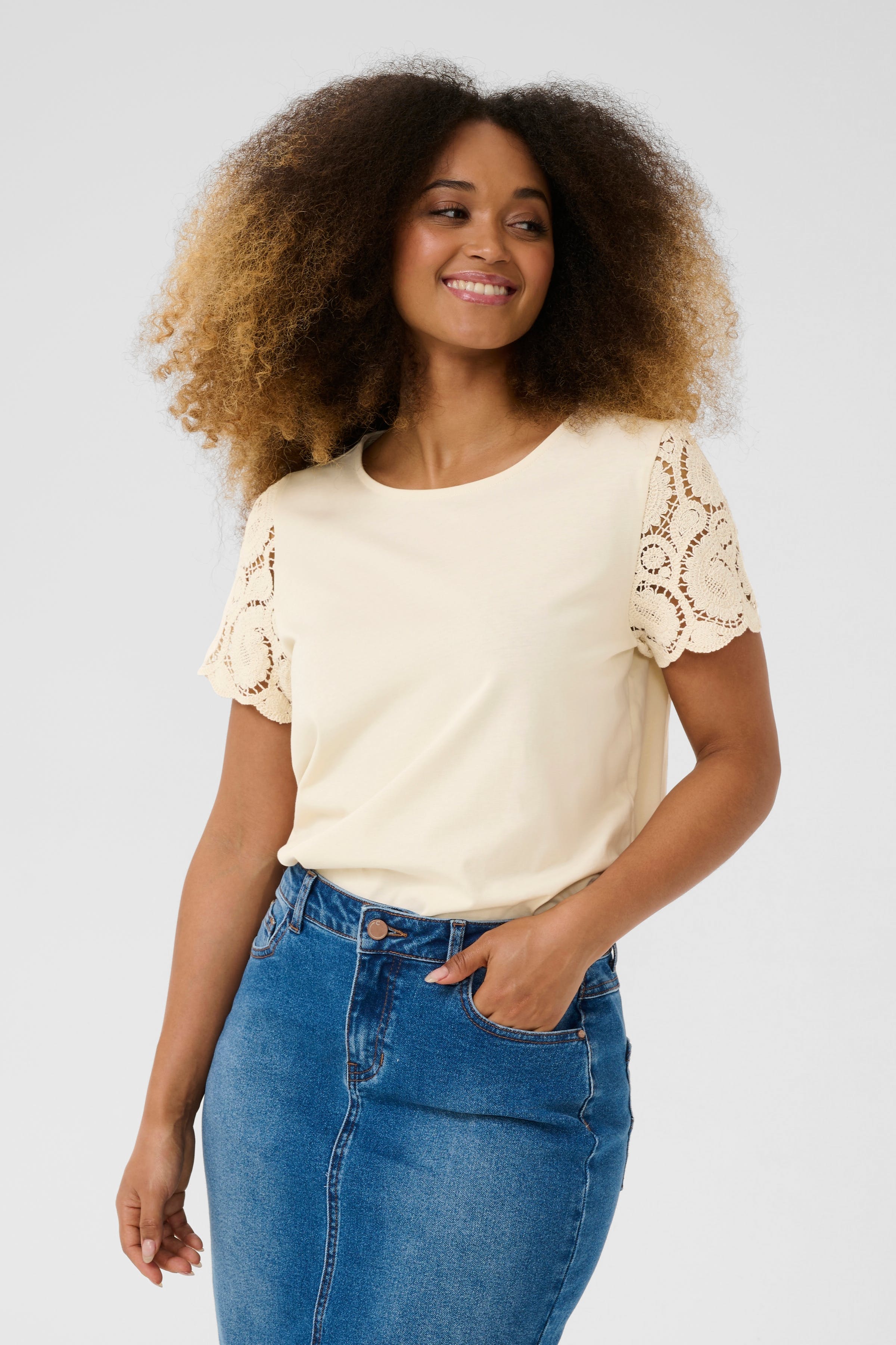 CRKali T-shirt LOOKBOOK FRONT 10613983-130905