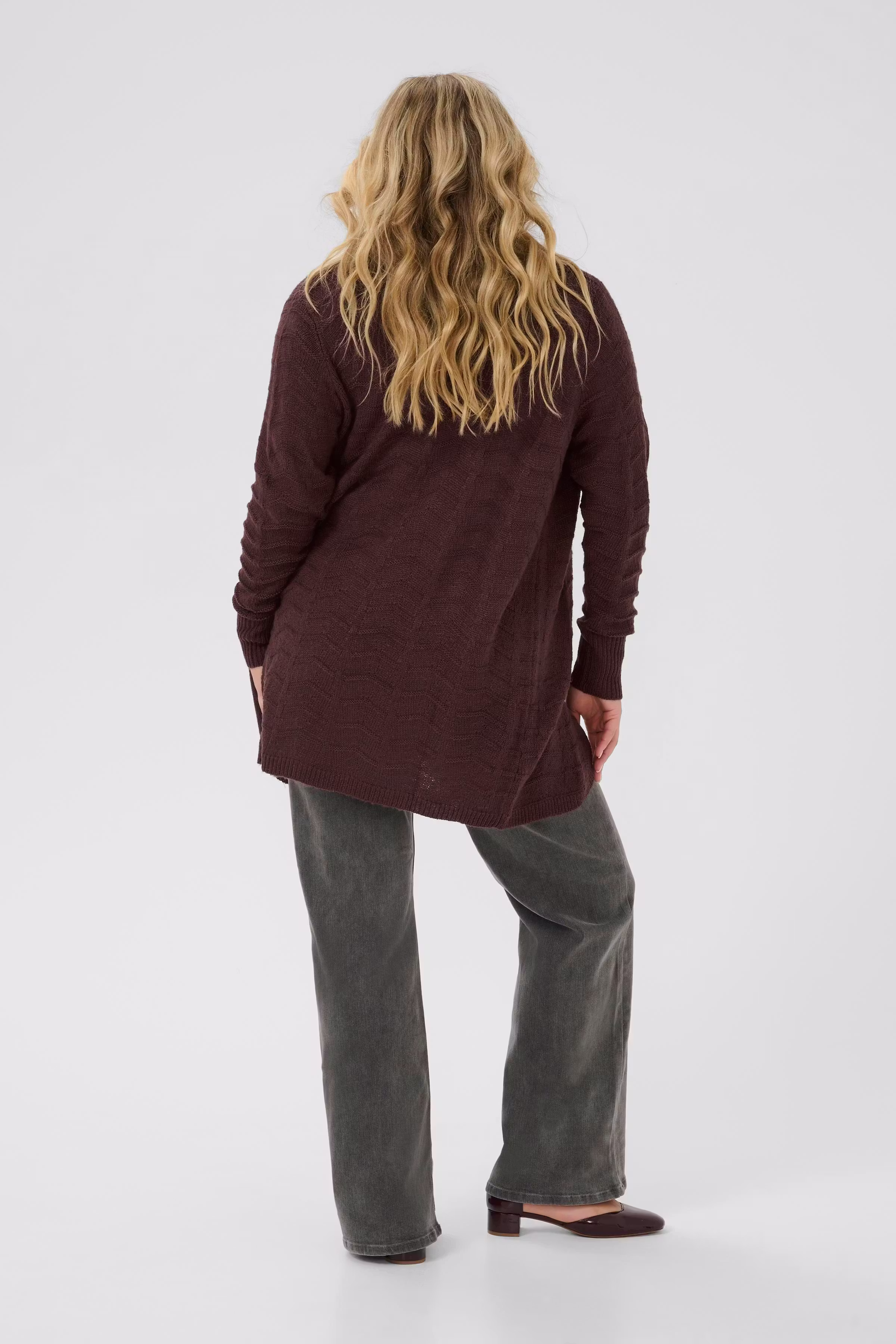 KCemana Cardigan LOOKBOOK BACK 10580781-191619