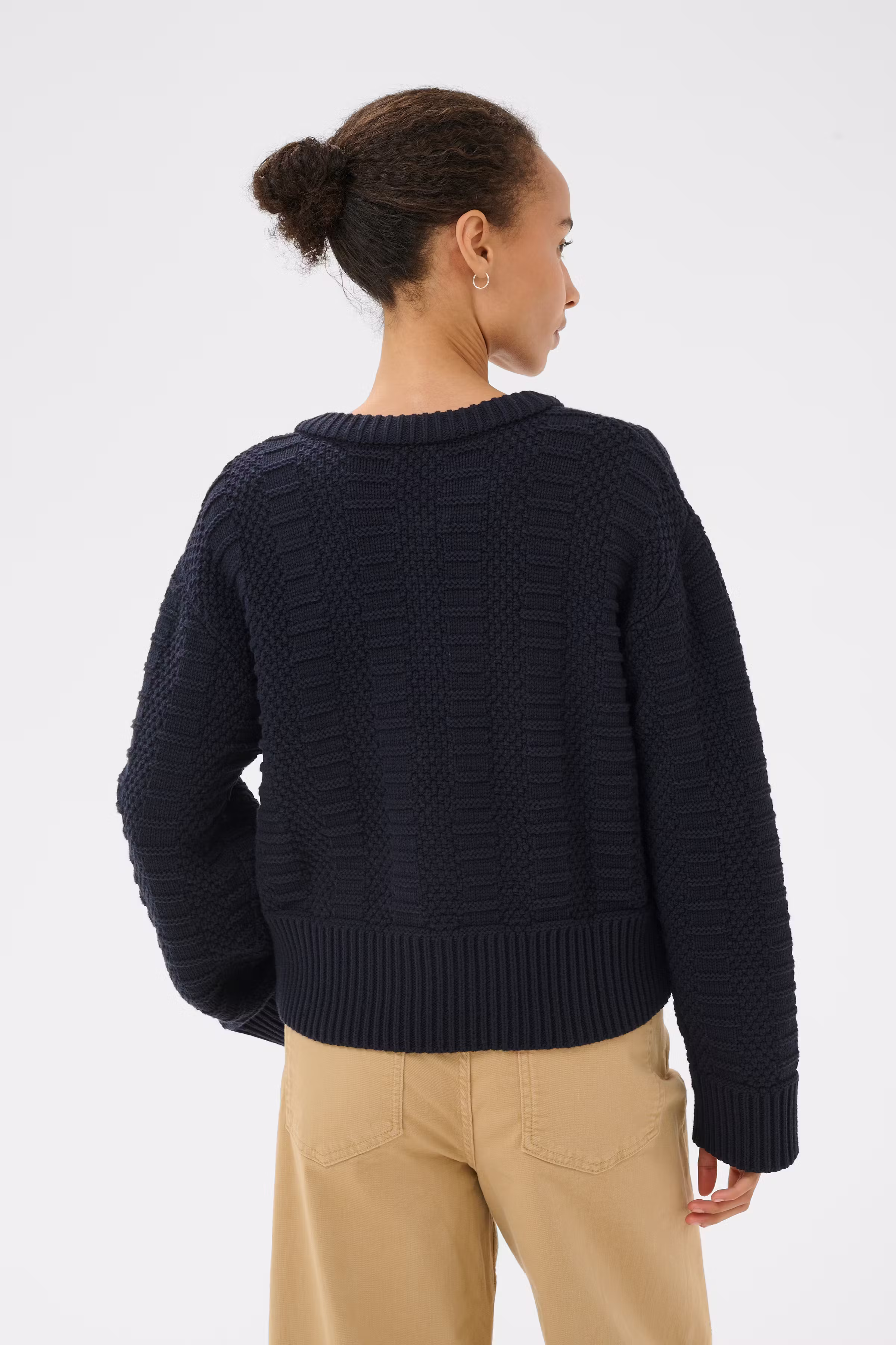 AnielaPW Cardigan LOOKBOOK BACK 30310397-194013
