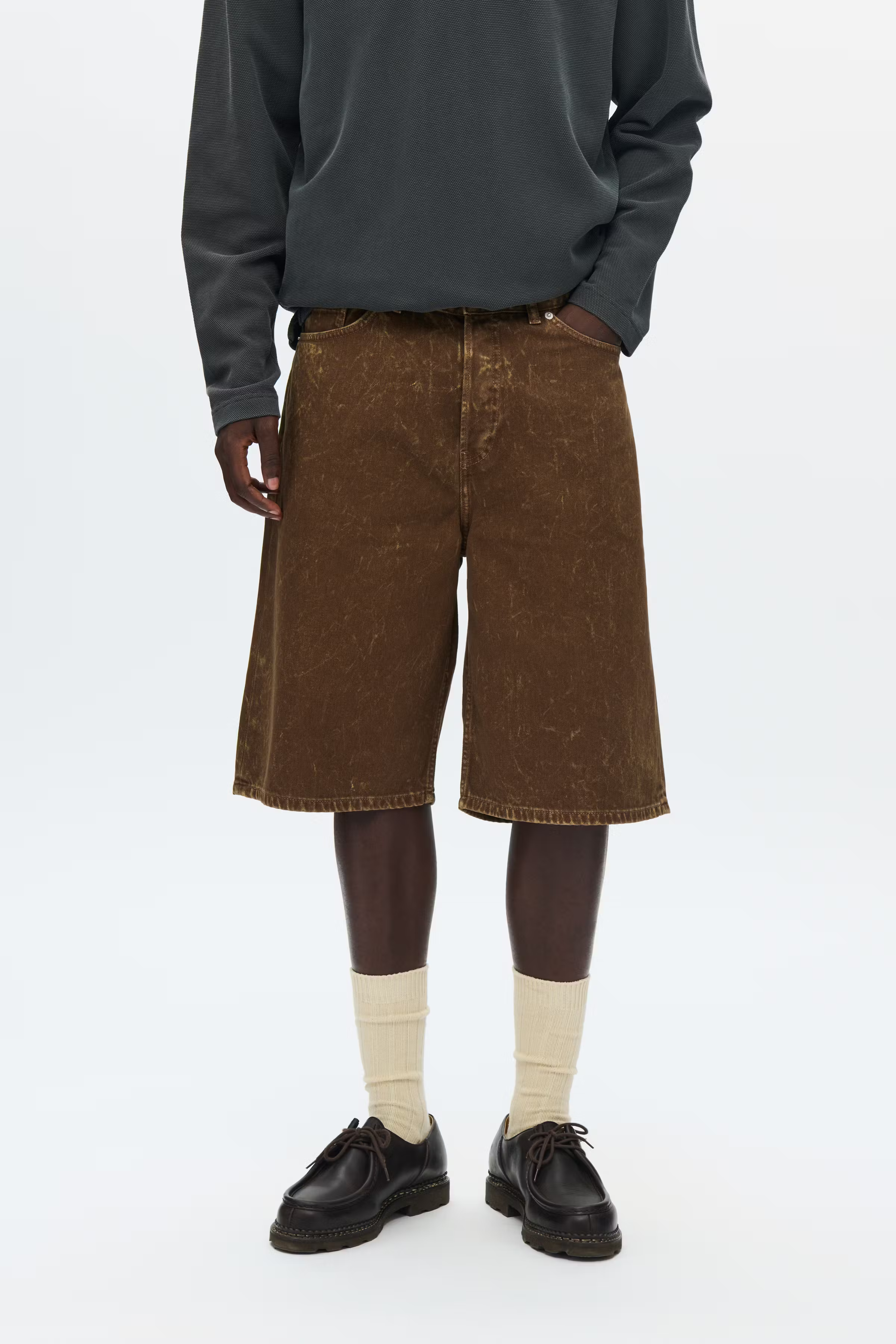 WWType 16 jorts LOOKBOOK FRONT 30251974-304677