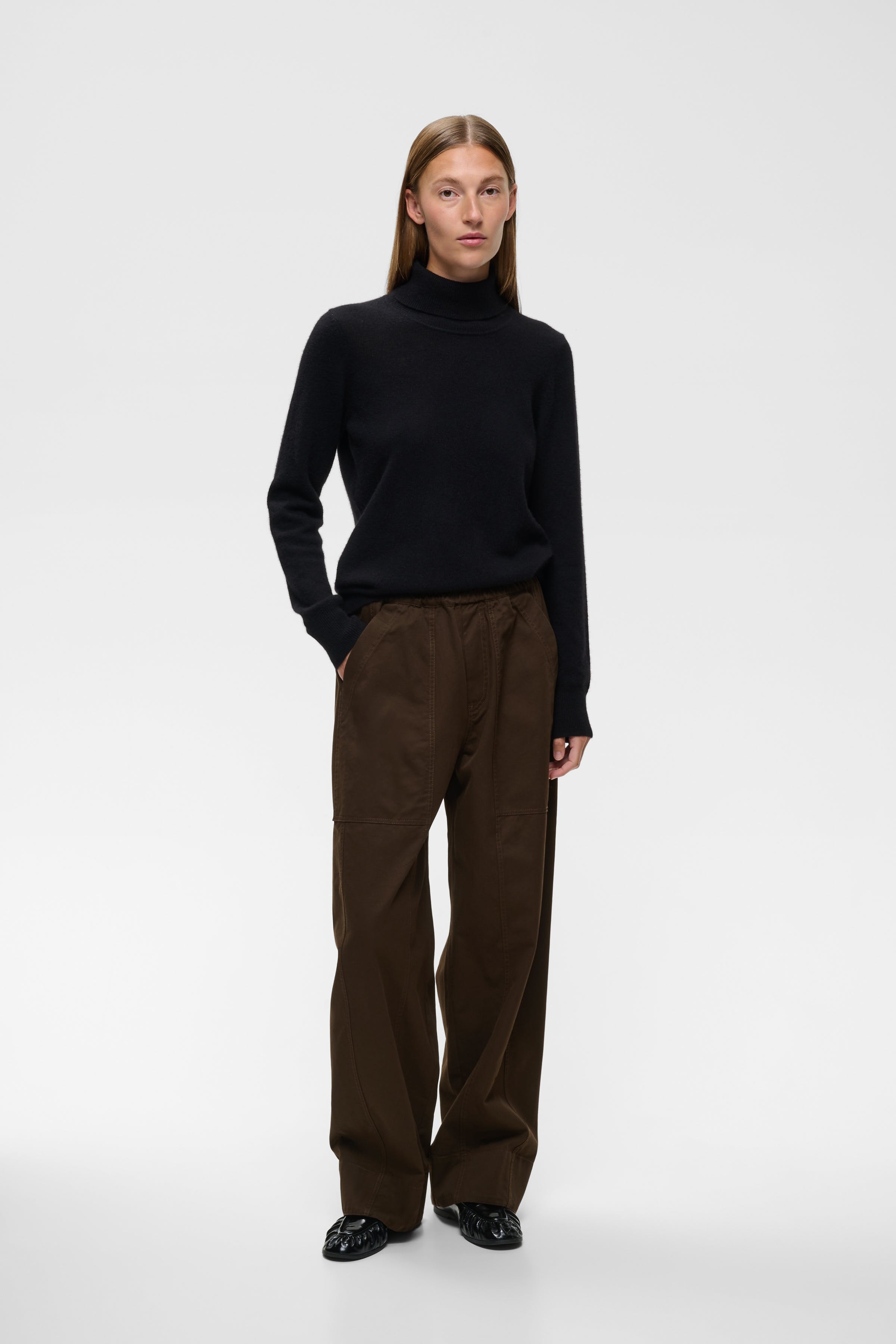 HAIKOIW Bukser LOOKBOOK FRONT 30112789-191109