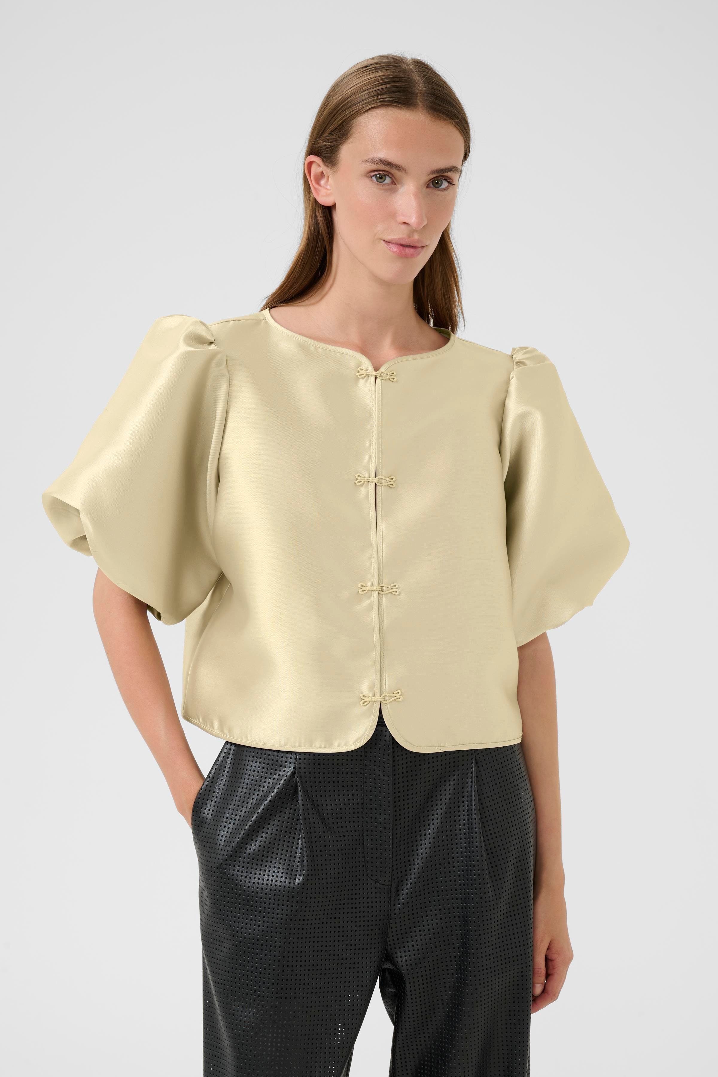 KBCampbell Blouse LOOKBOOK FRONT 10105702-130401