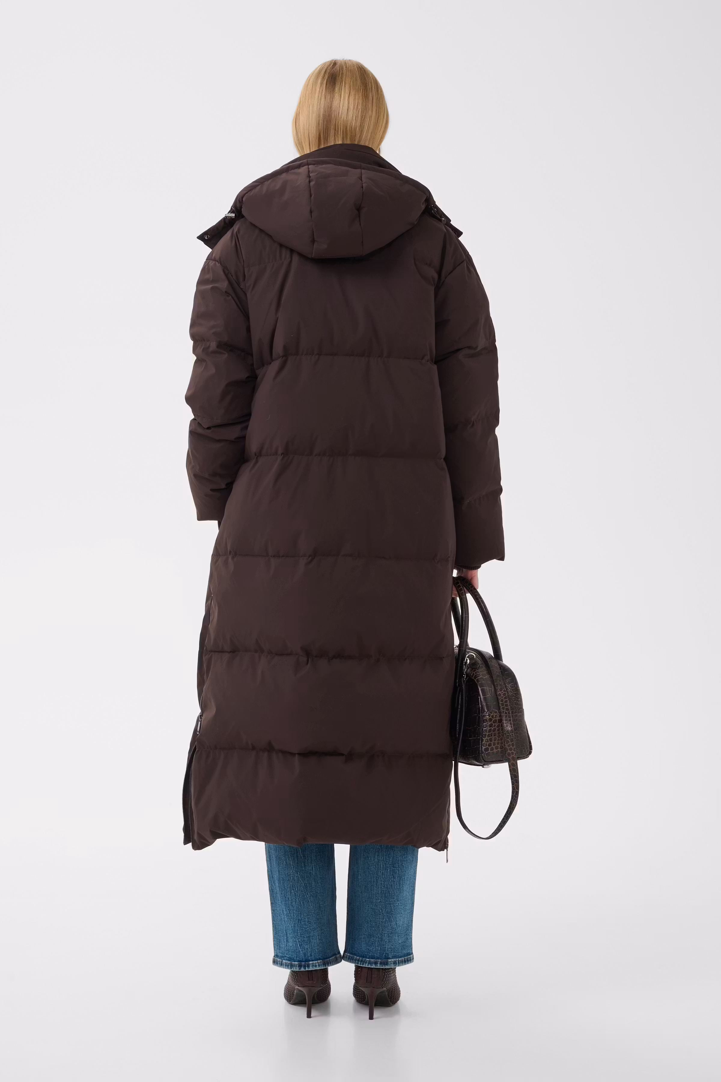 GZroa Long puffer jacket LOOKBOOK BACK 10911236-191018