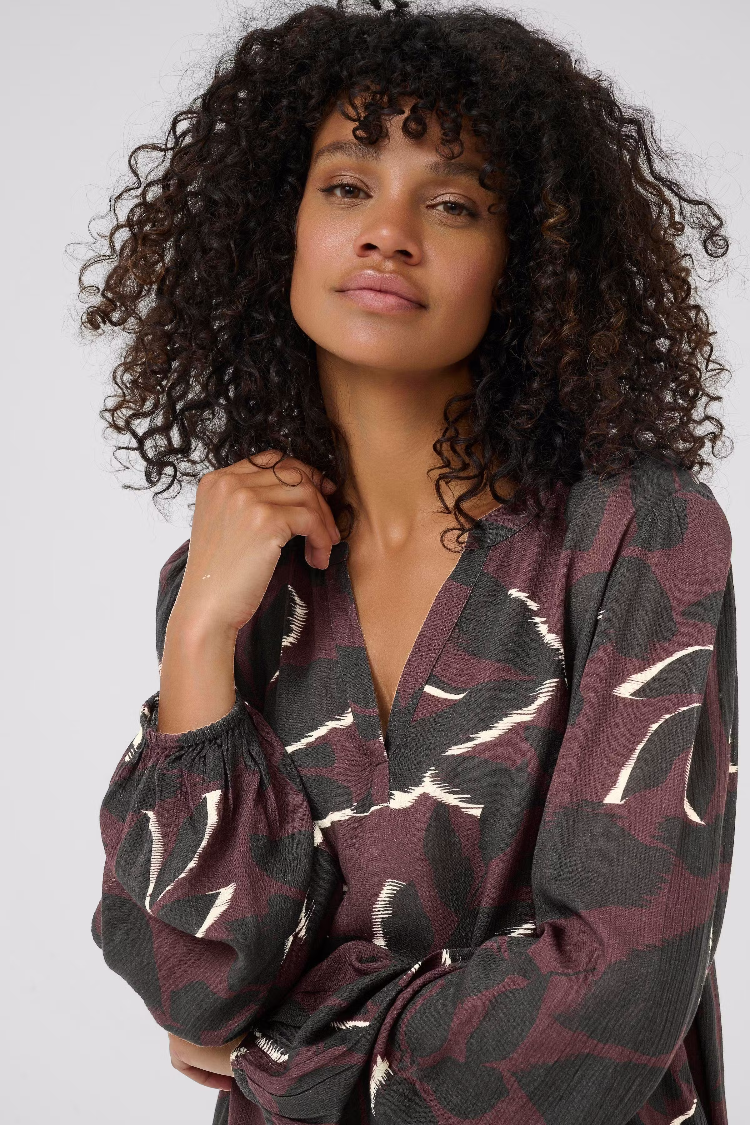 KAbeate Blouse LOOKBOOK DETAIL 10510756-108224