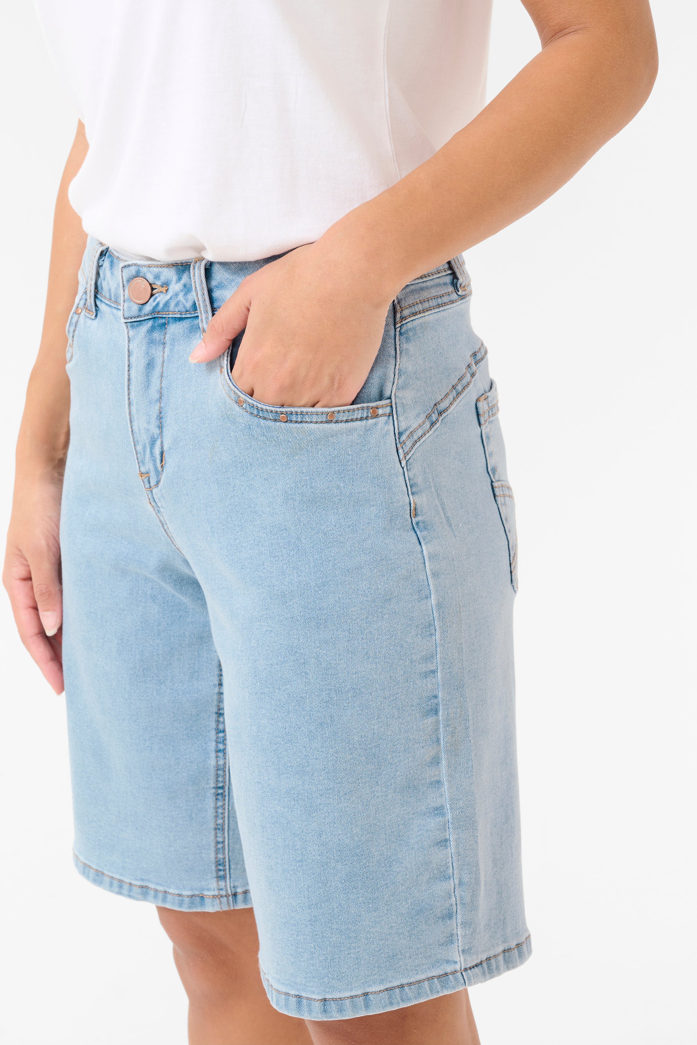 CRLone Shorts LOOKBOOK DETAIL 10613738-105504