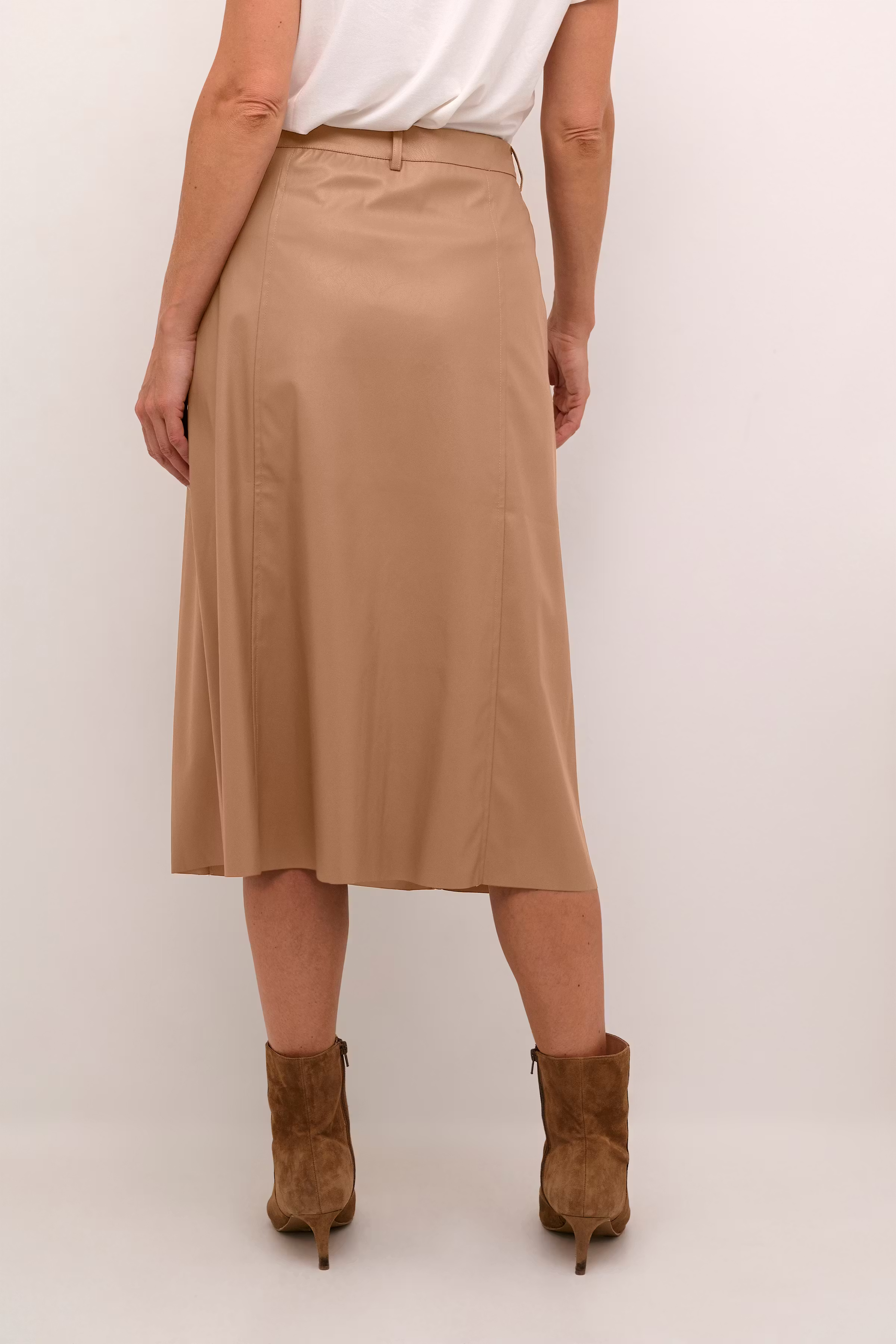 CRPattie Rock LOOKBOOK BACK 10613189-171324