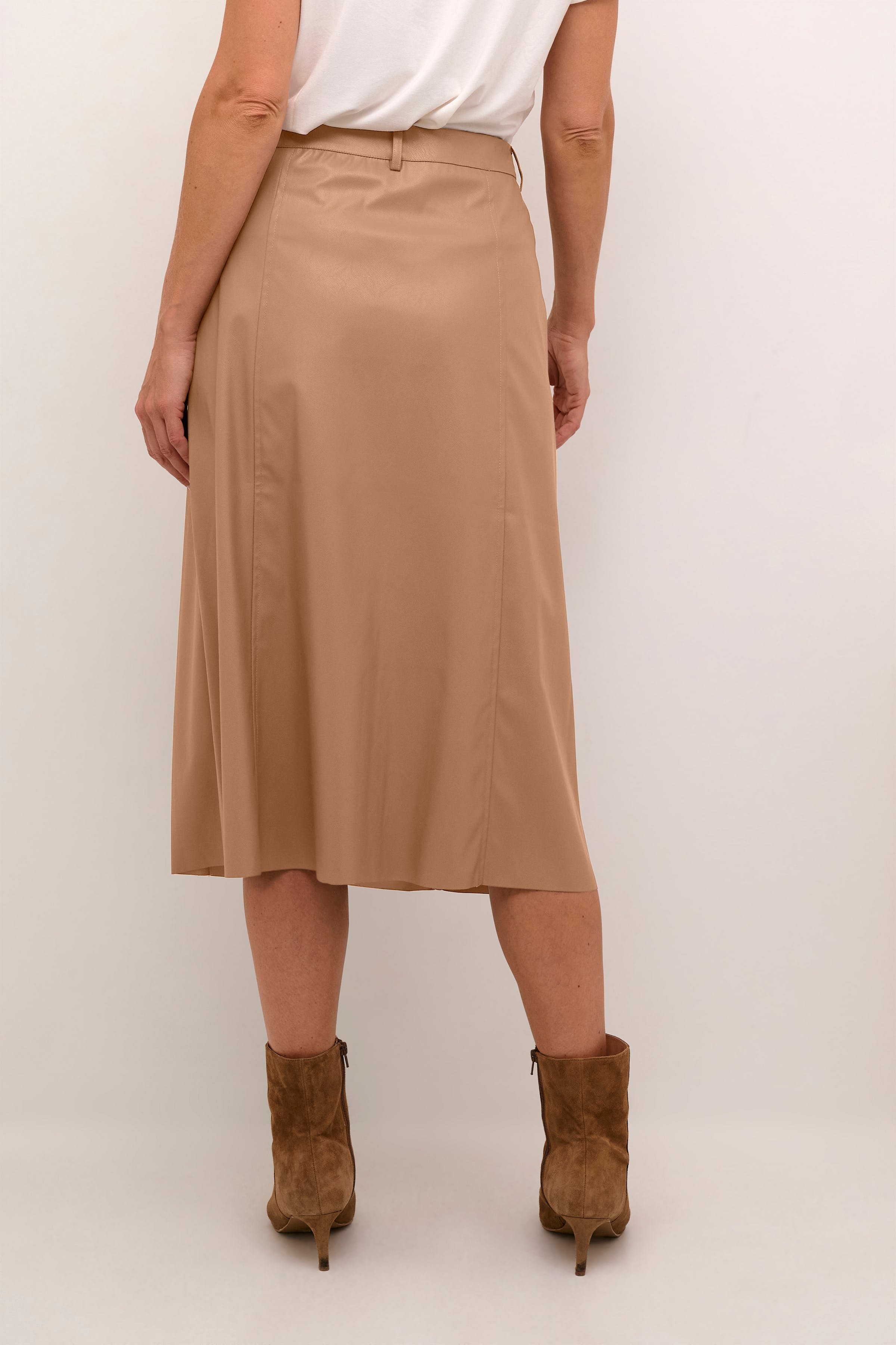 CRPattie Kjol LOOKBOOK BACK 10613189-171324