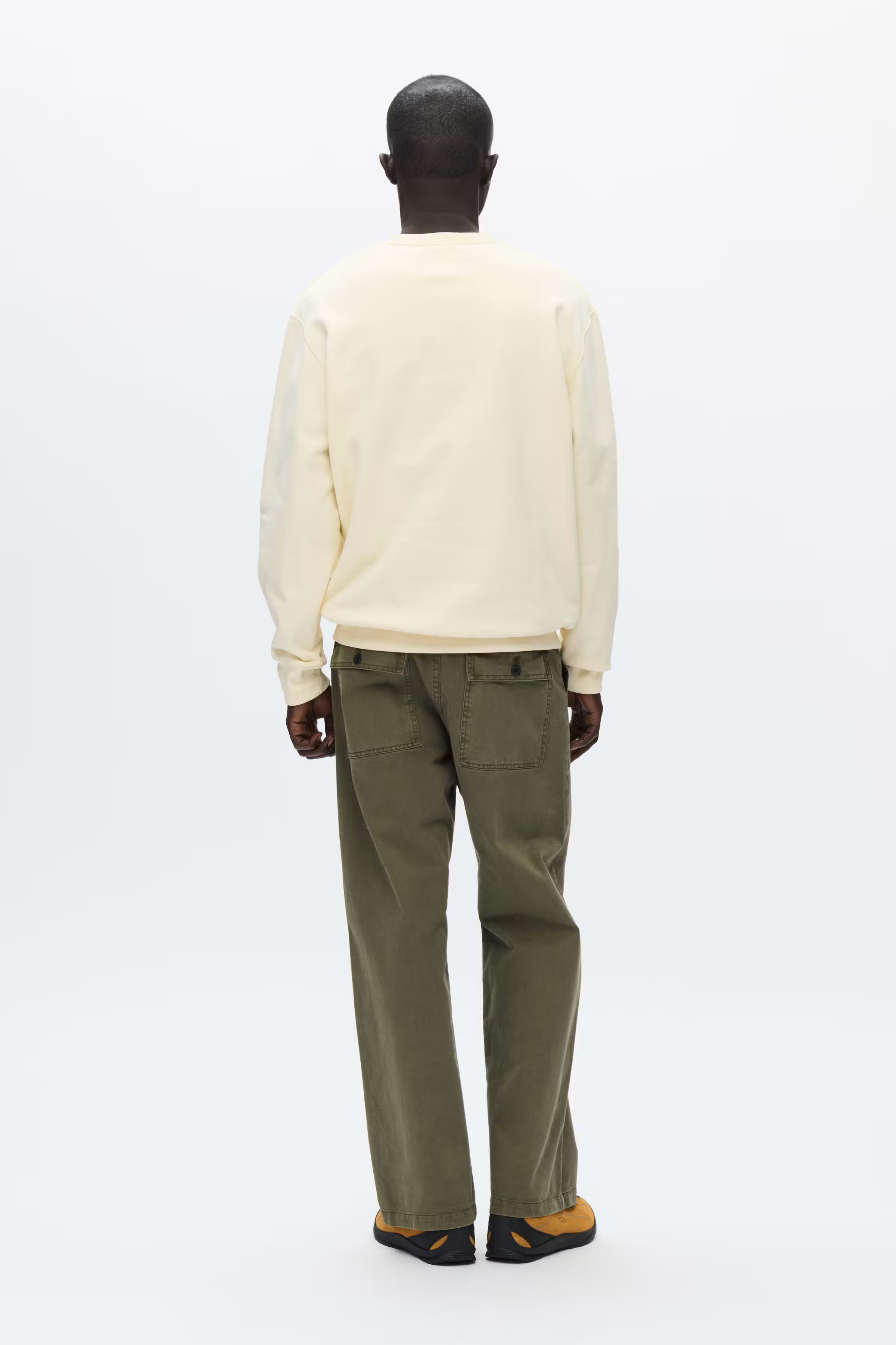 WWNoel AA Chest Print Sweatshirt LOOKBOOK BACK 30250163-125202