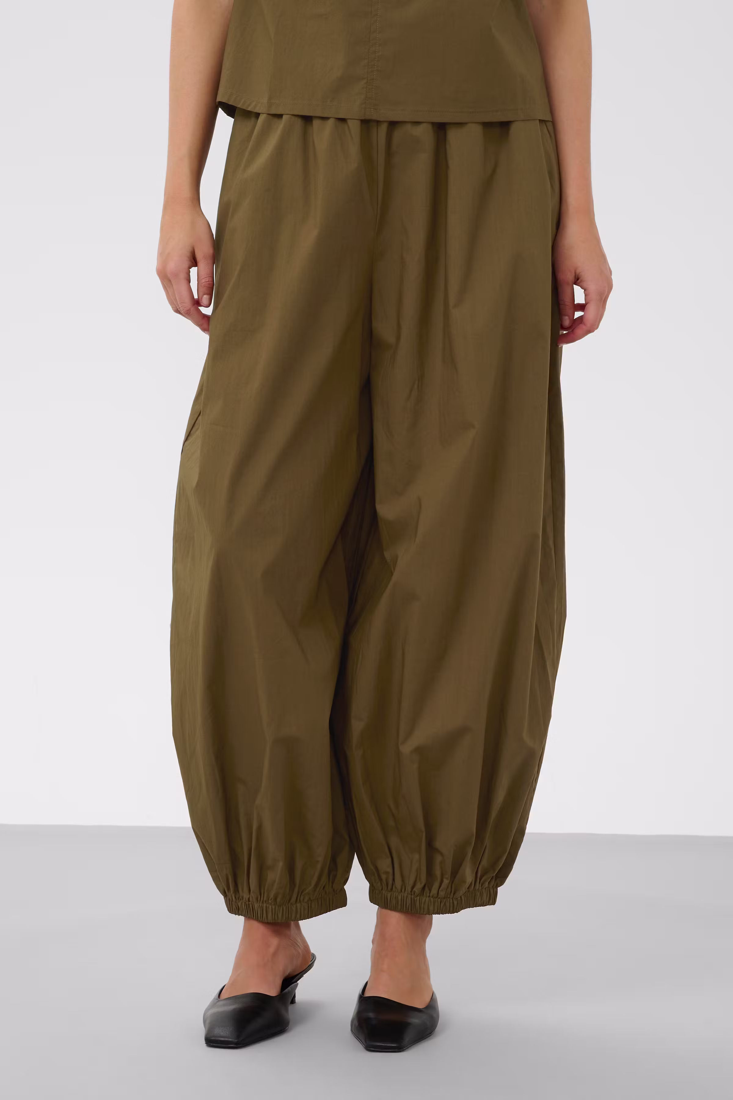 SLMolopo Trousers LOOKBOOK FRONT 30409357-190618