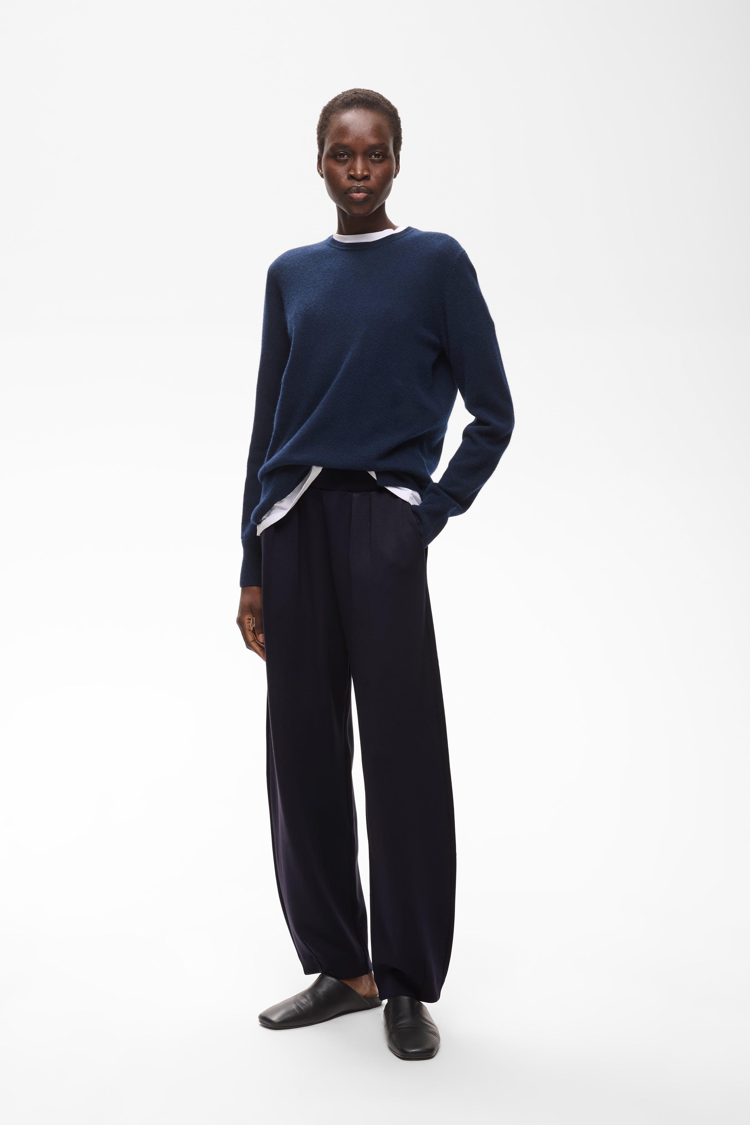 CleIW Trousers LOOKBOOK FRONT 30111399-300005