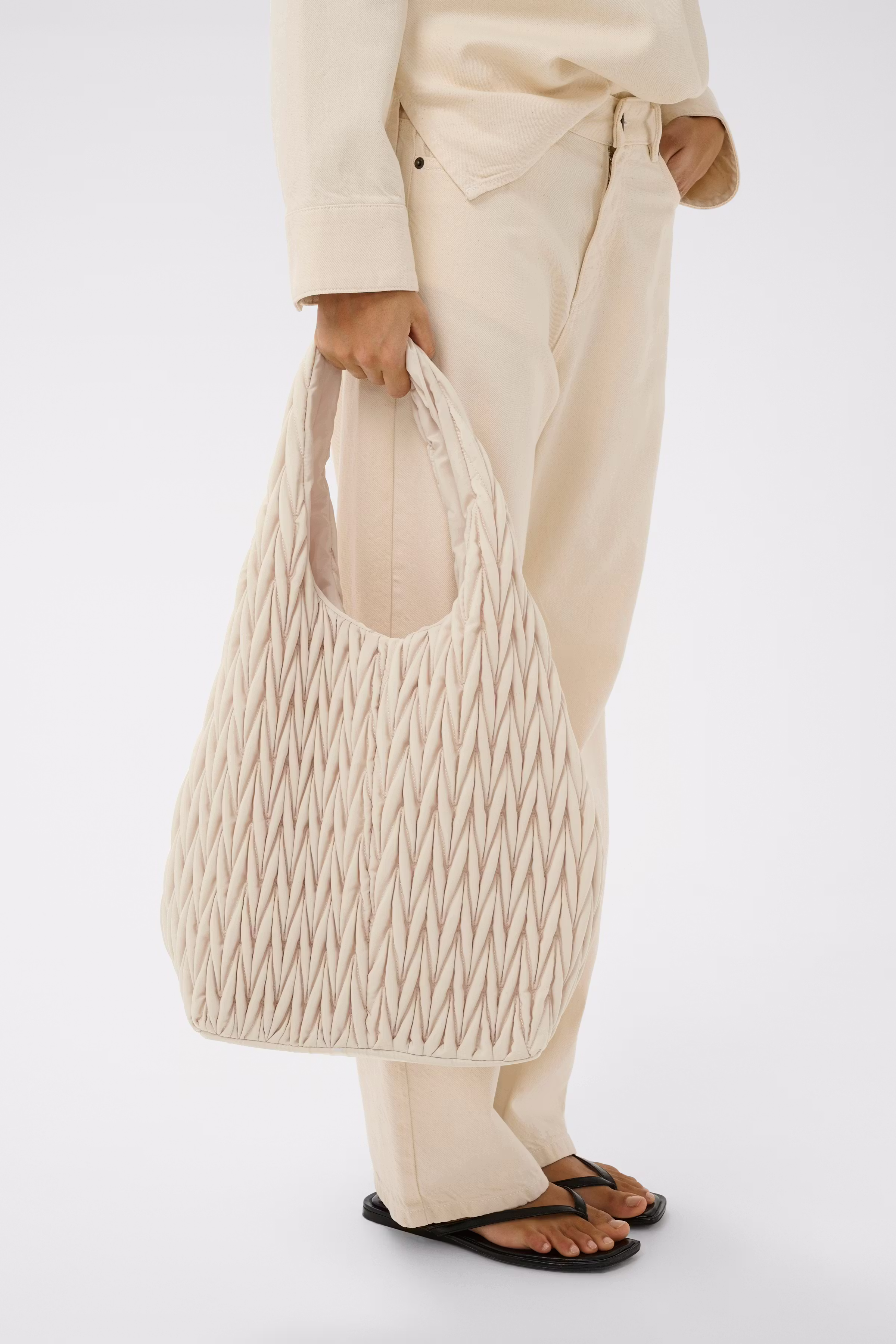 SAMYIW Shopper Bag LOOKBOOK DETAIL 30112469-130403