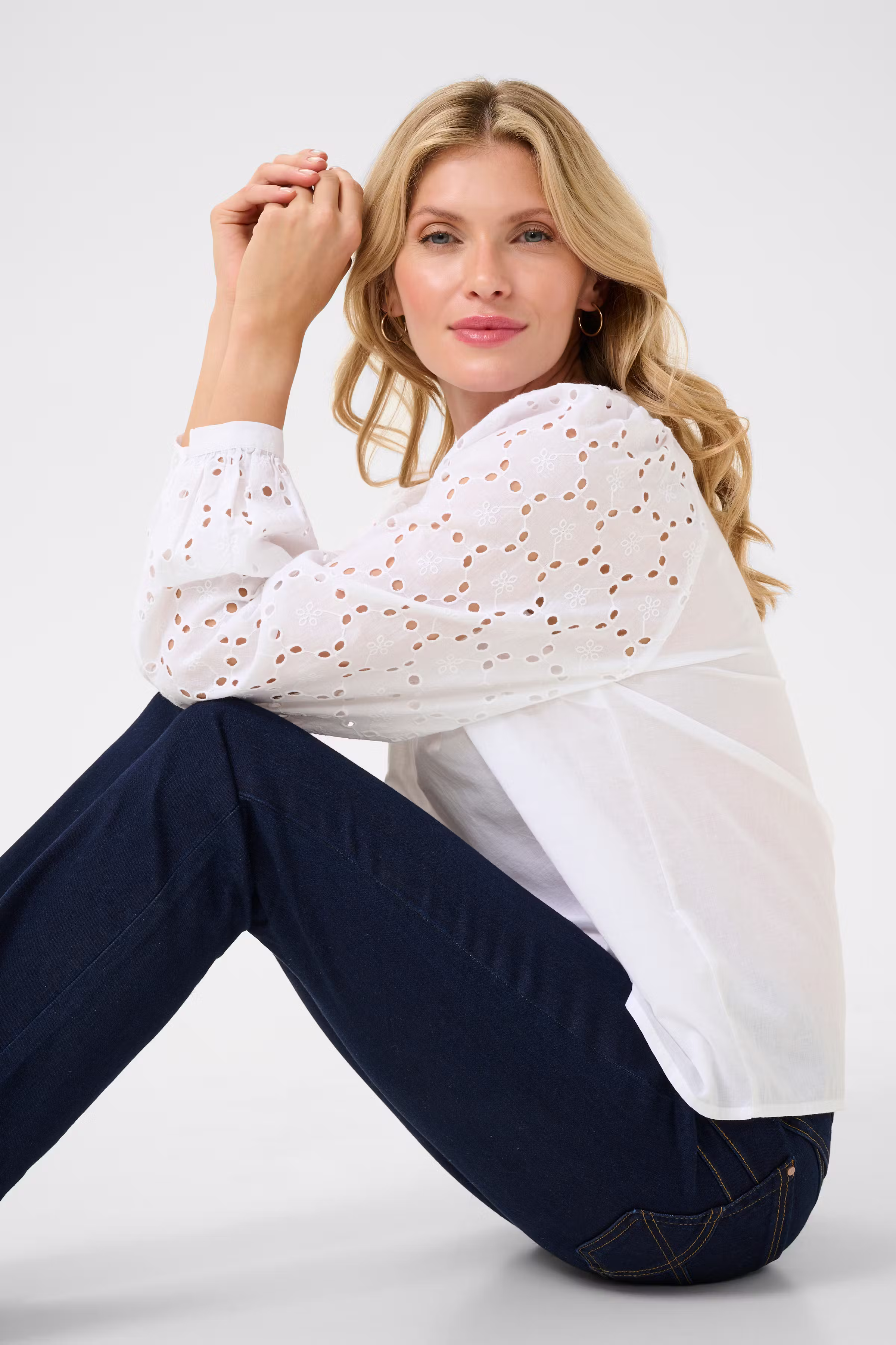 CRVera Blouse LOOKBOOK DETAIL 10613217-110602