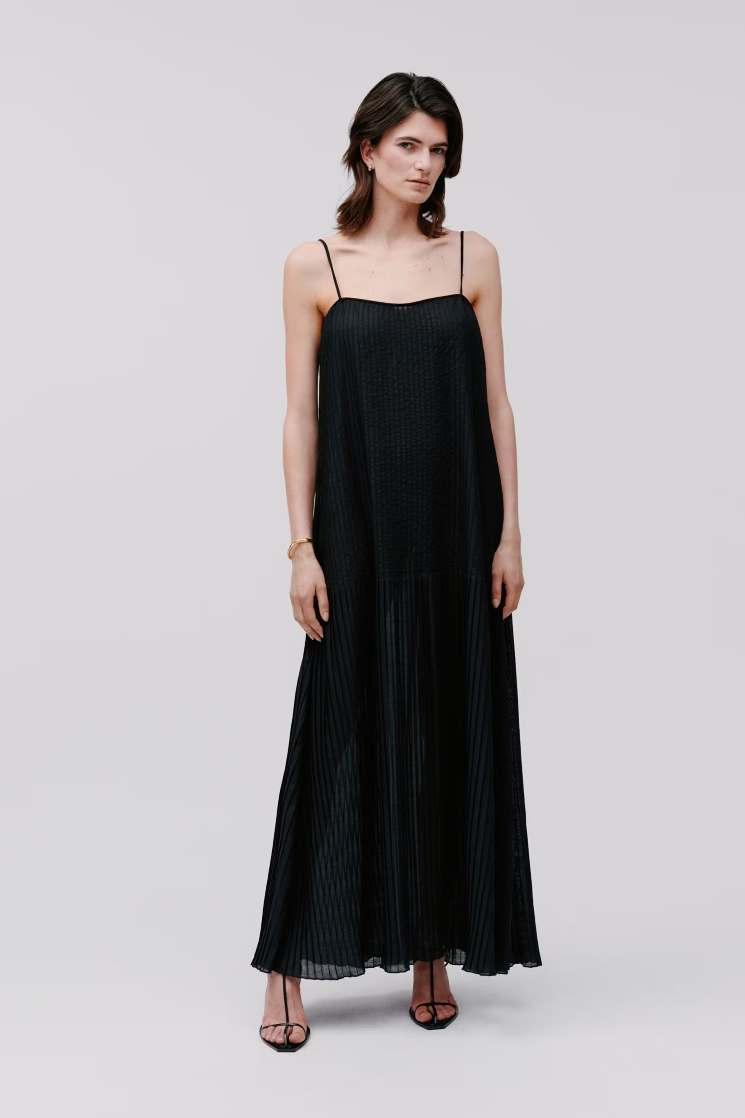 NOE Kleid LOOKBOOK FRONT 30600741-BK999