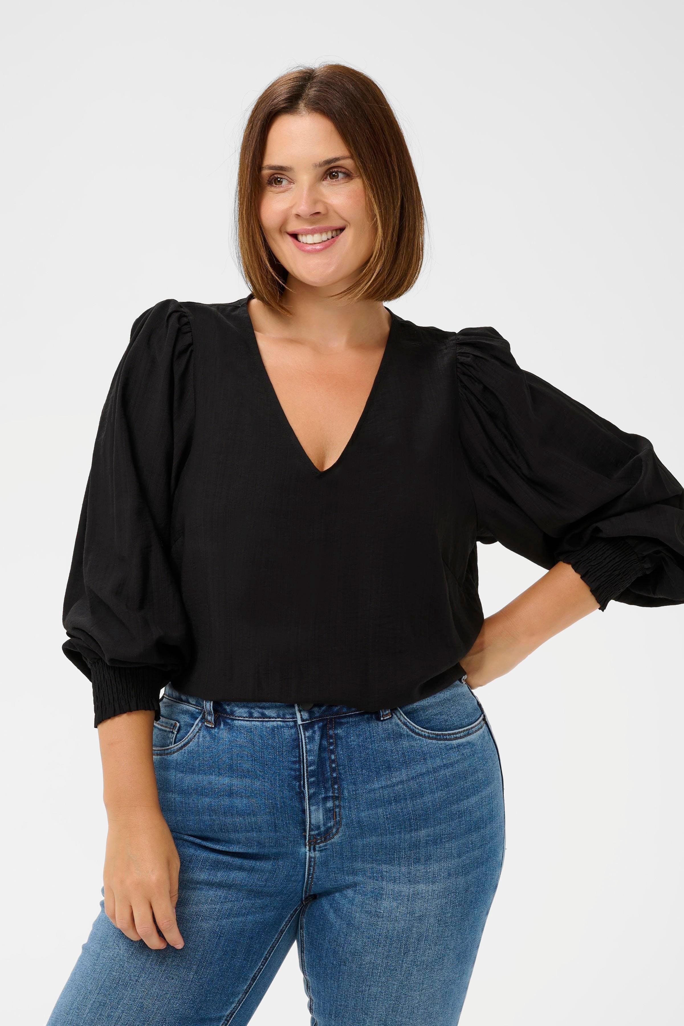 KCsofia Blus LOOKBOOK FRONT 10583889-100121