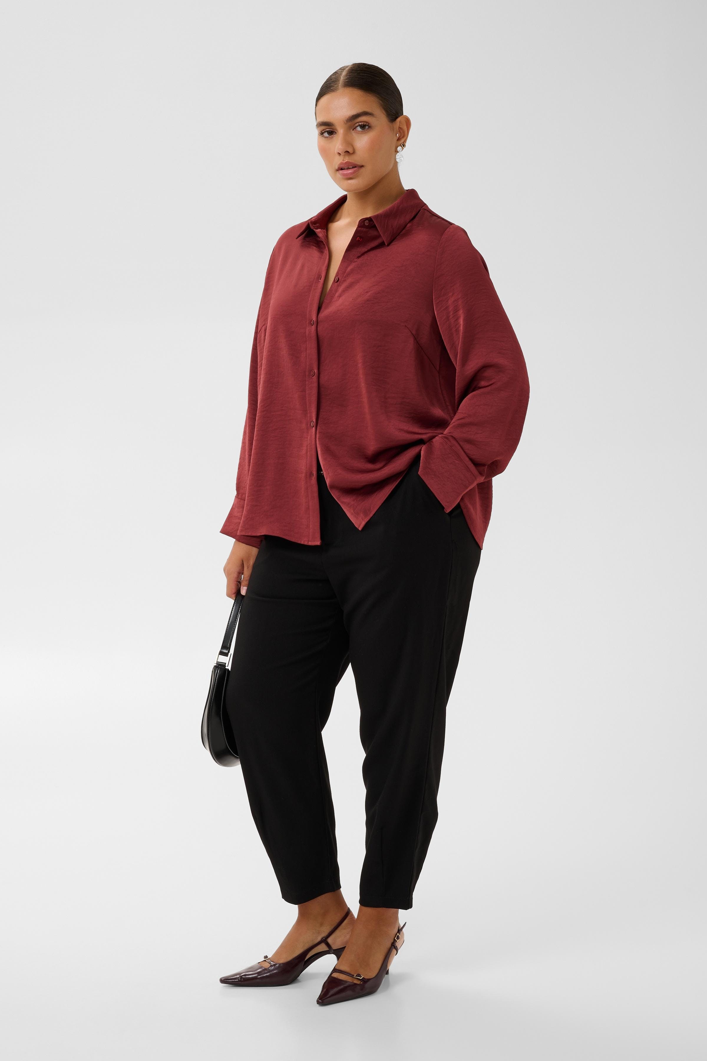 KCMERLA Hose LOOKBOOK FRONT 10582231-100121