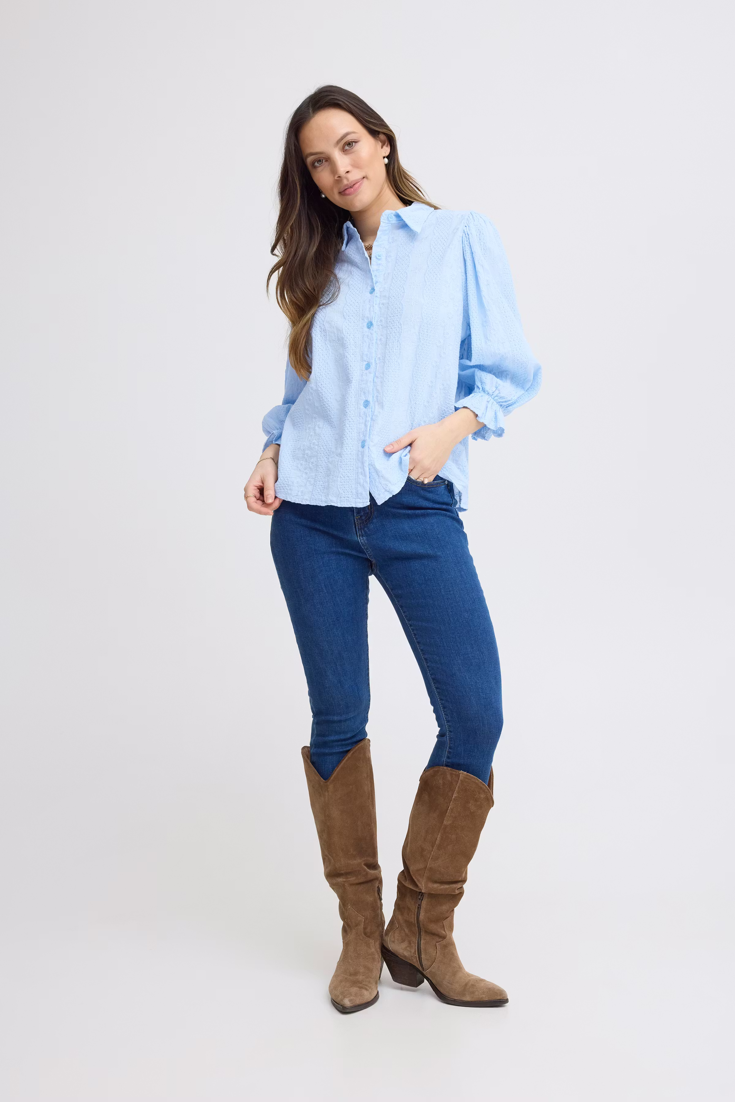 SBANKA Bluse LOOKBOOK FRONT 22100938-153915