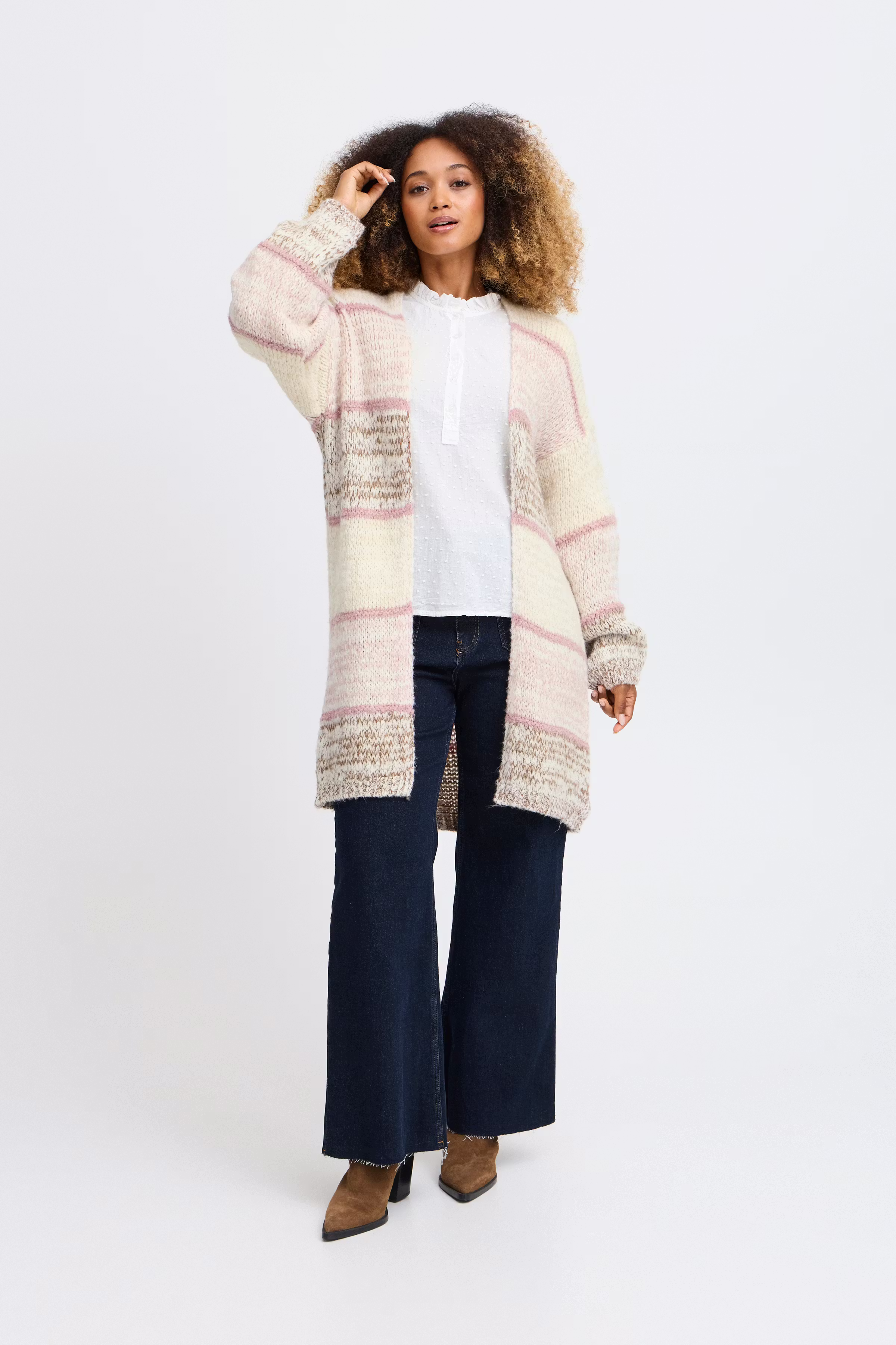 SBLEELOO Cardigan LOOKBOOK FRONT 22100752-171514